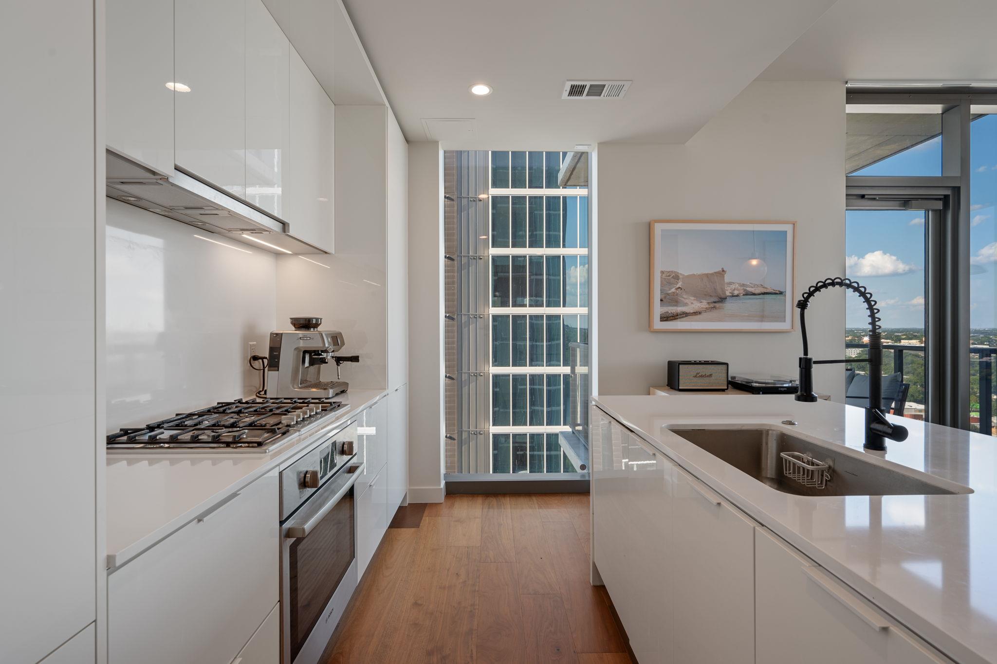 44 East Ave # 2007, Austin, TX 78701