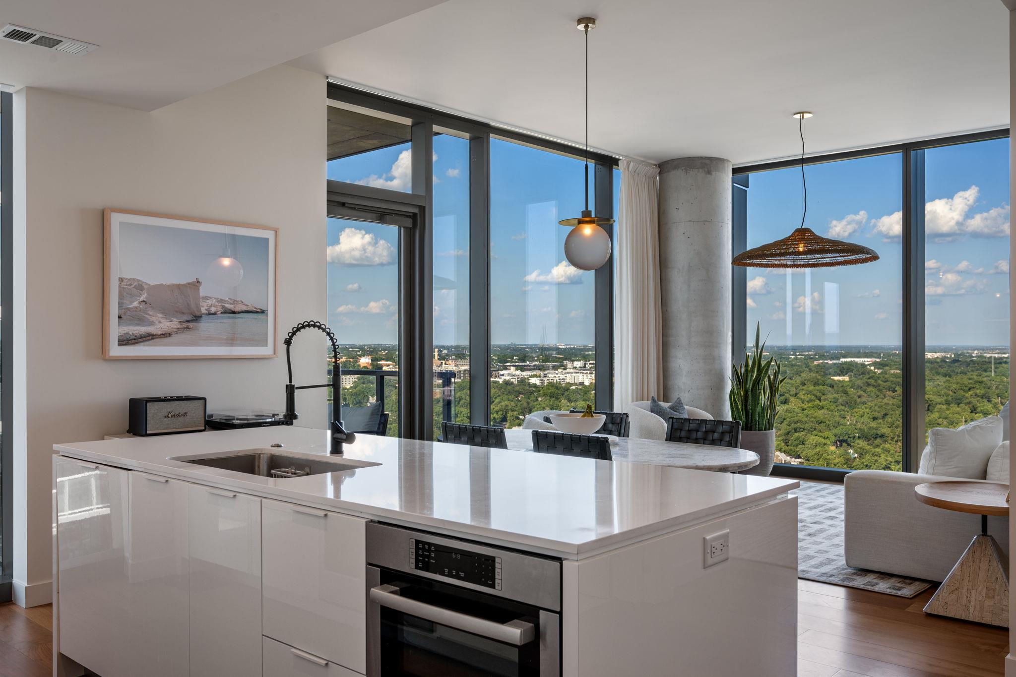 44 East Ave # 2007, Austin, TX 78701