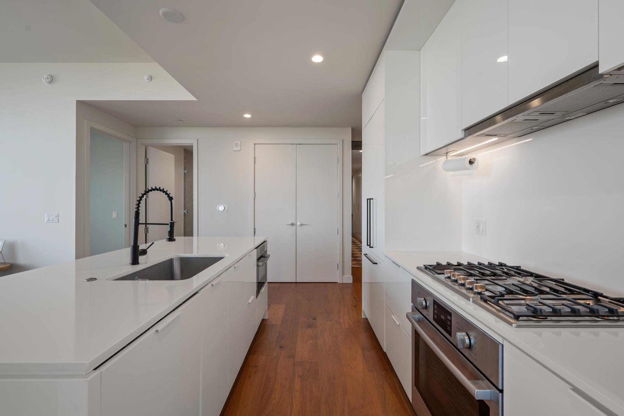 44 East Ave # 2007, Austin, TX 78701