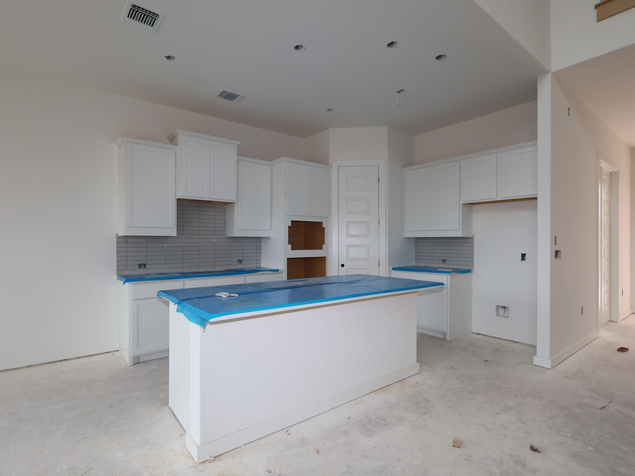 2112 Lolo Ln, Leander, TX 78641