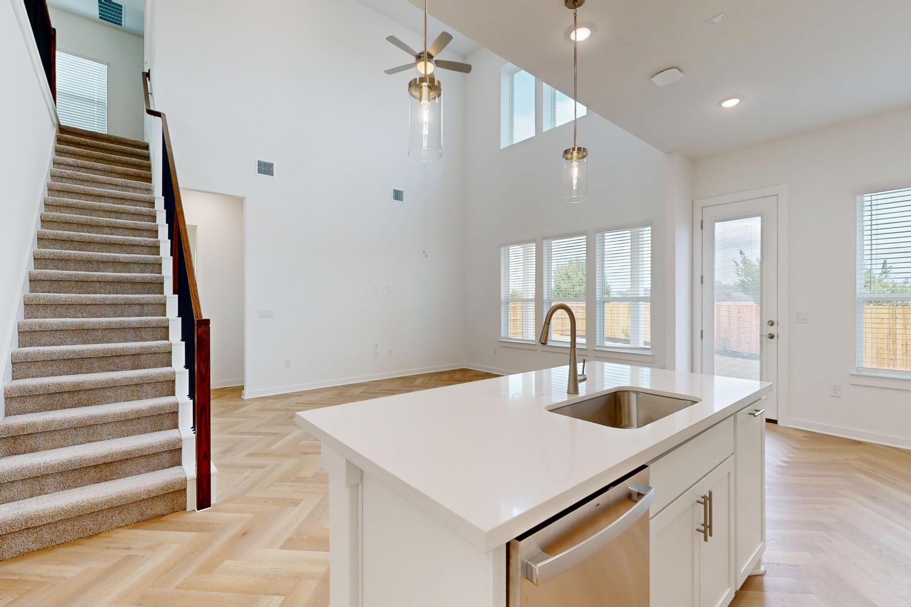 2112 Lolo Ln, Leander, TX 78641