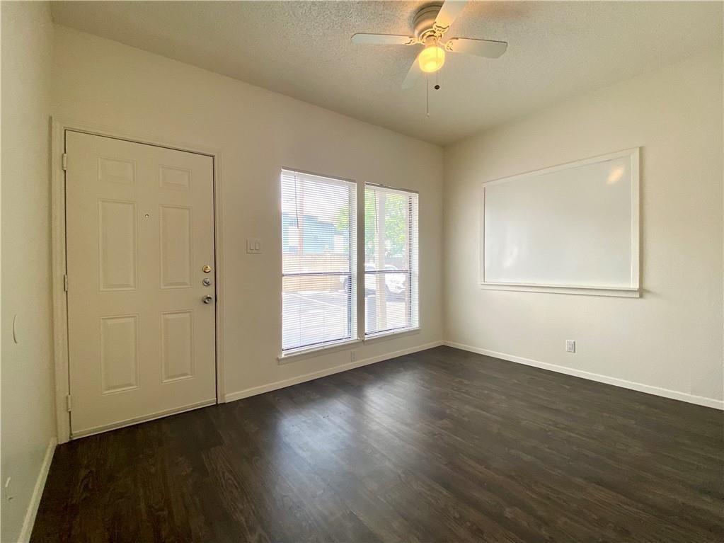 3000 Guadalupe St # 116, Austin, TX 78705