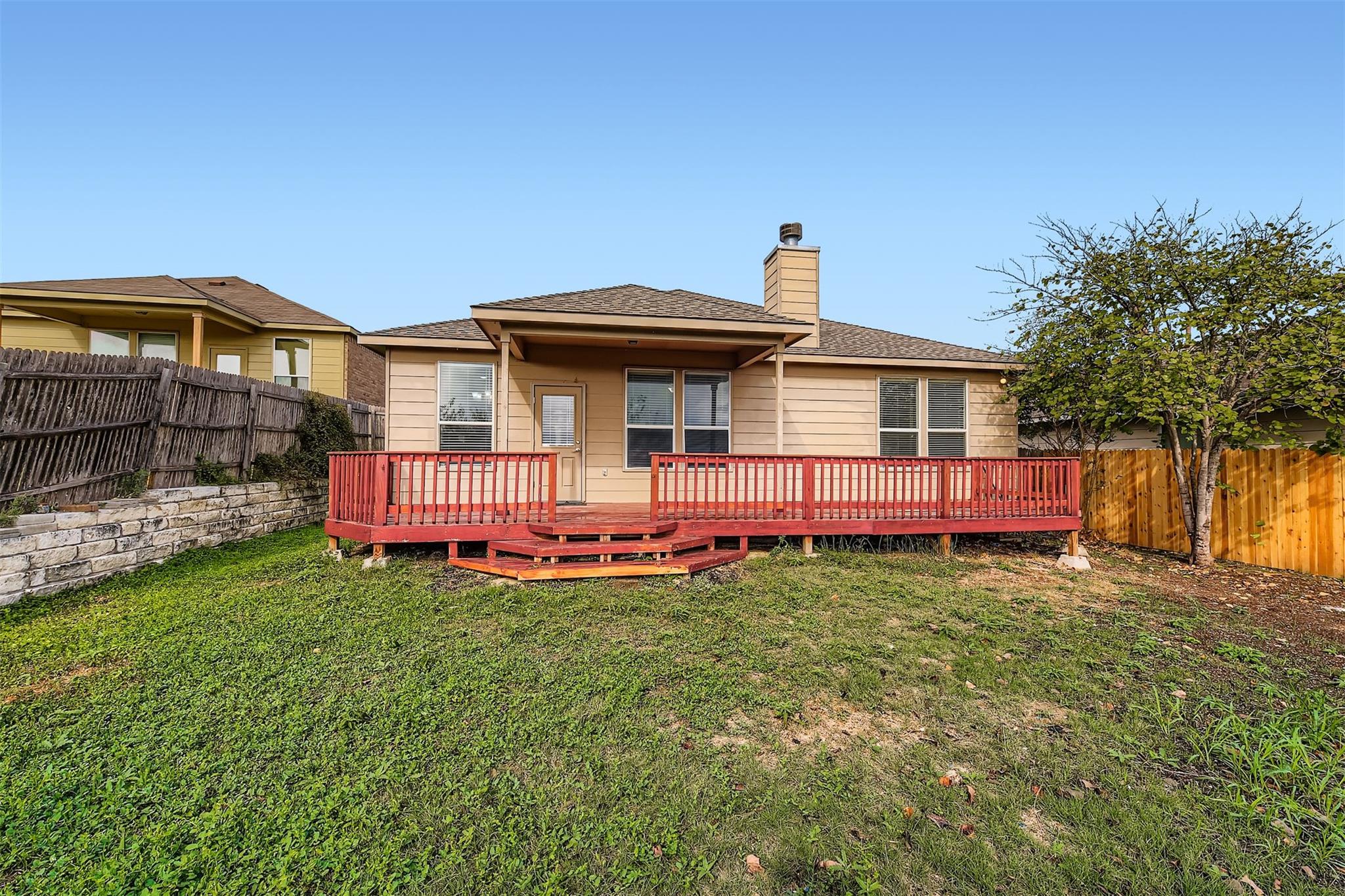 334 Nandina Dr, Buda, TX 78610
