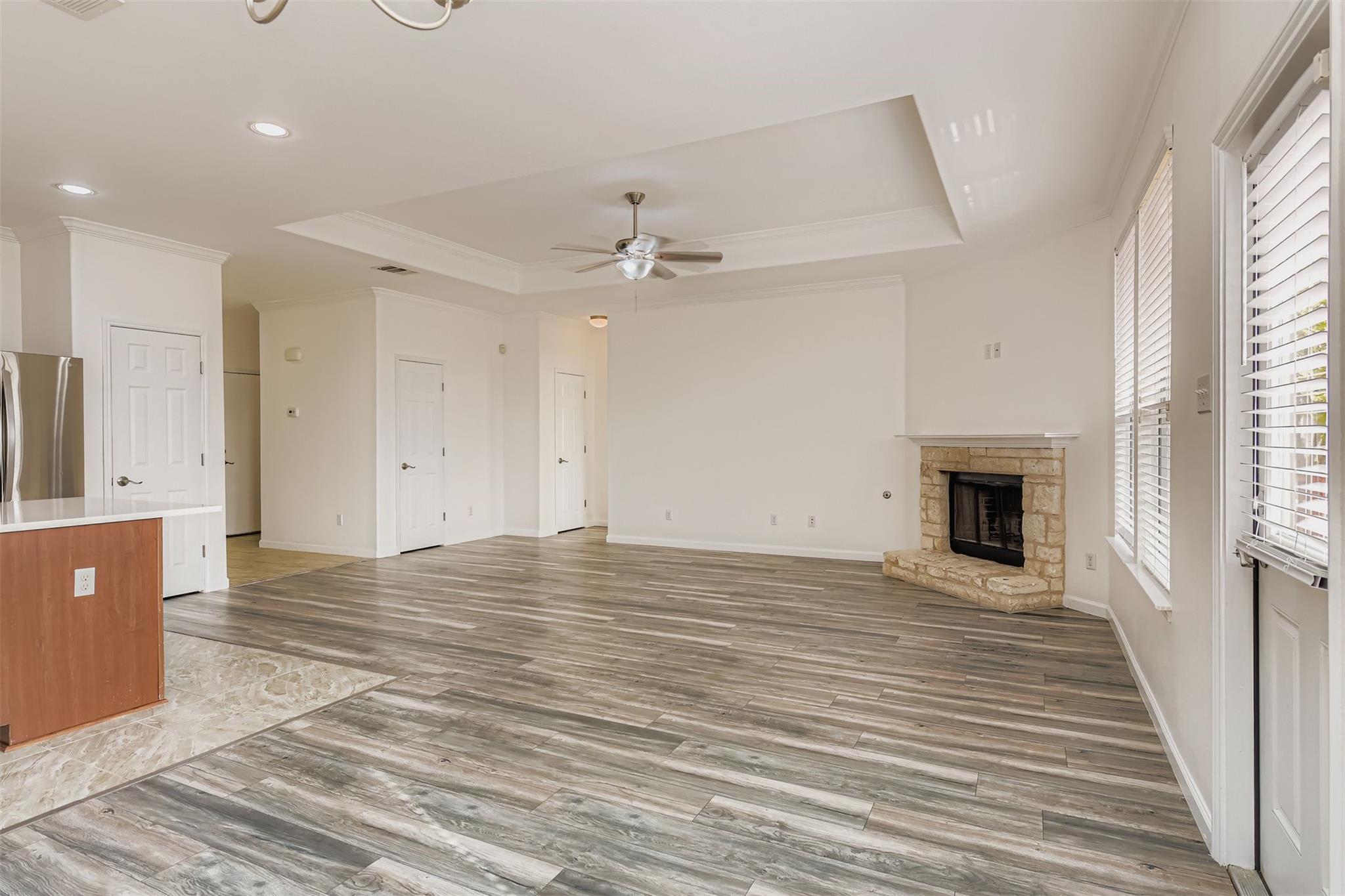 334 Nandina Dr, Buda, TX 78610