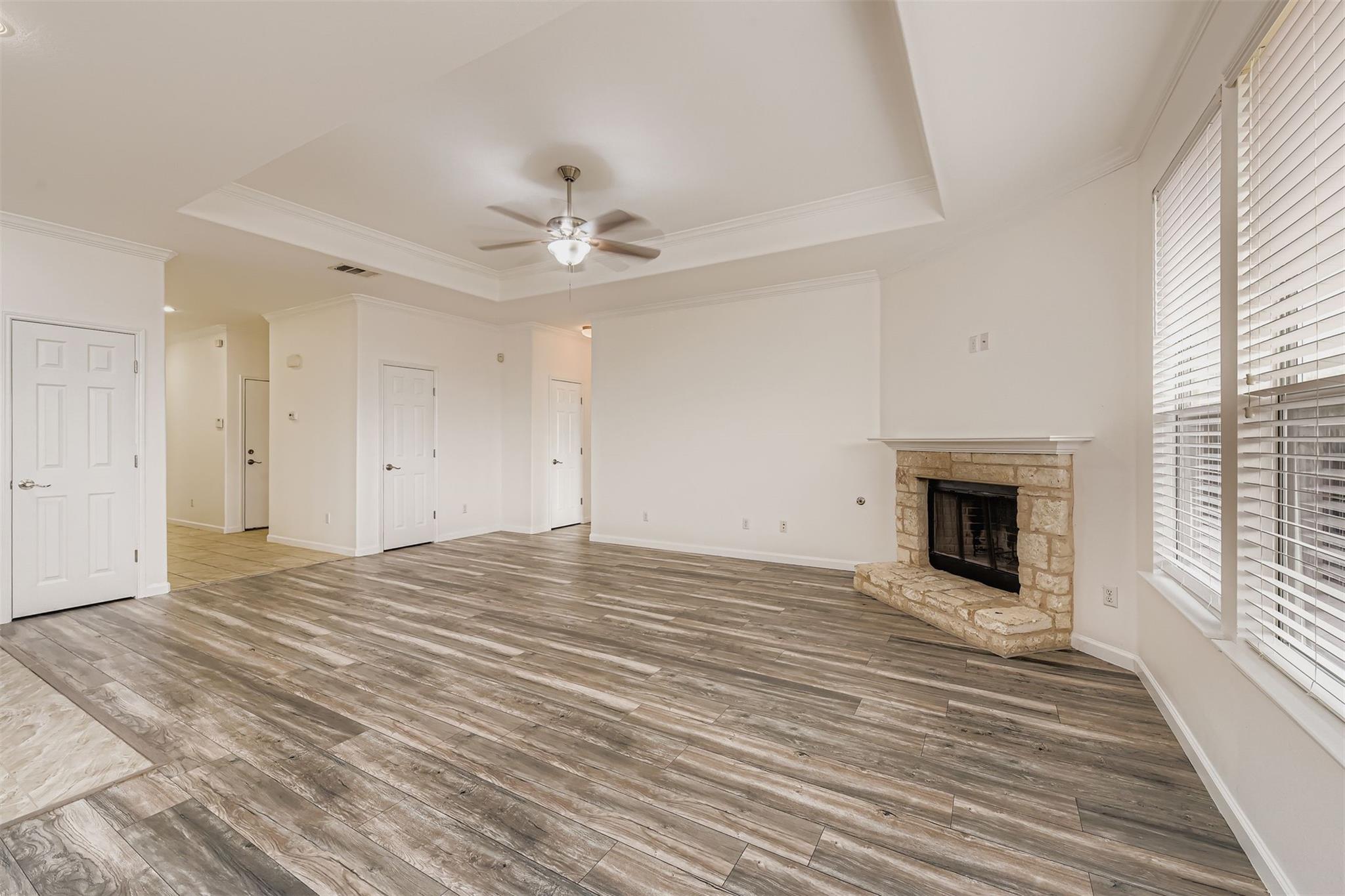 334 Nandina Dr, Buda, TX 78610