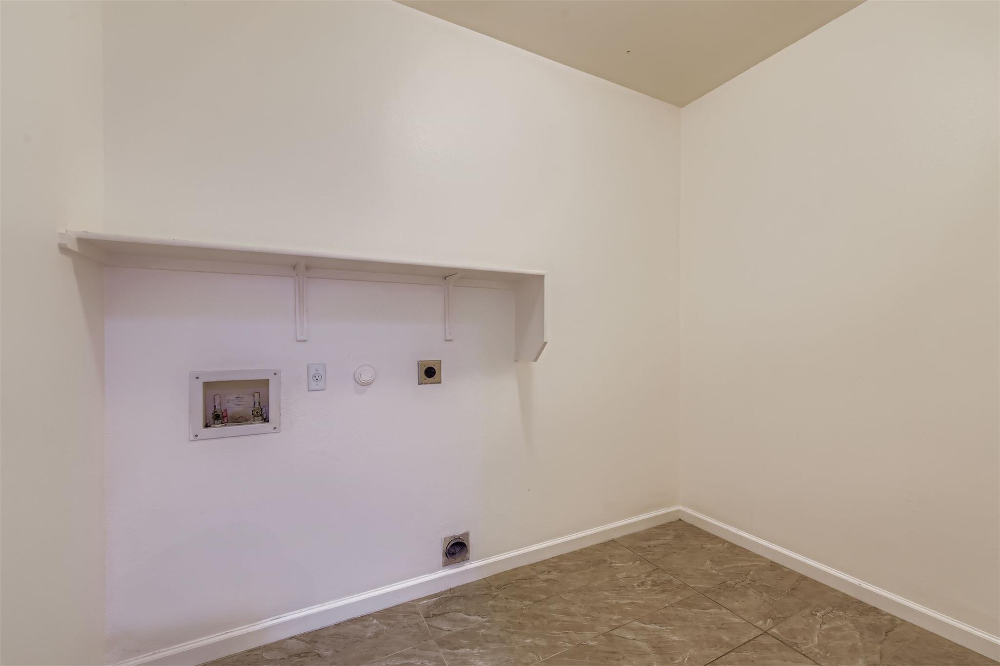 334 Nandina Dr, Buda, TX 78610