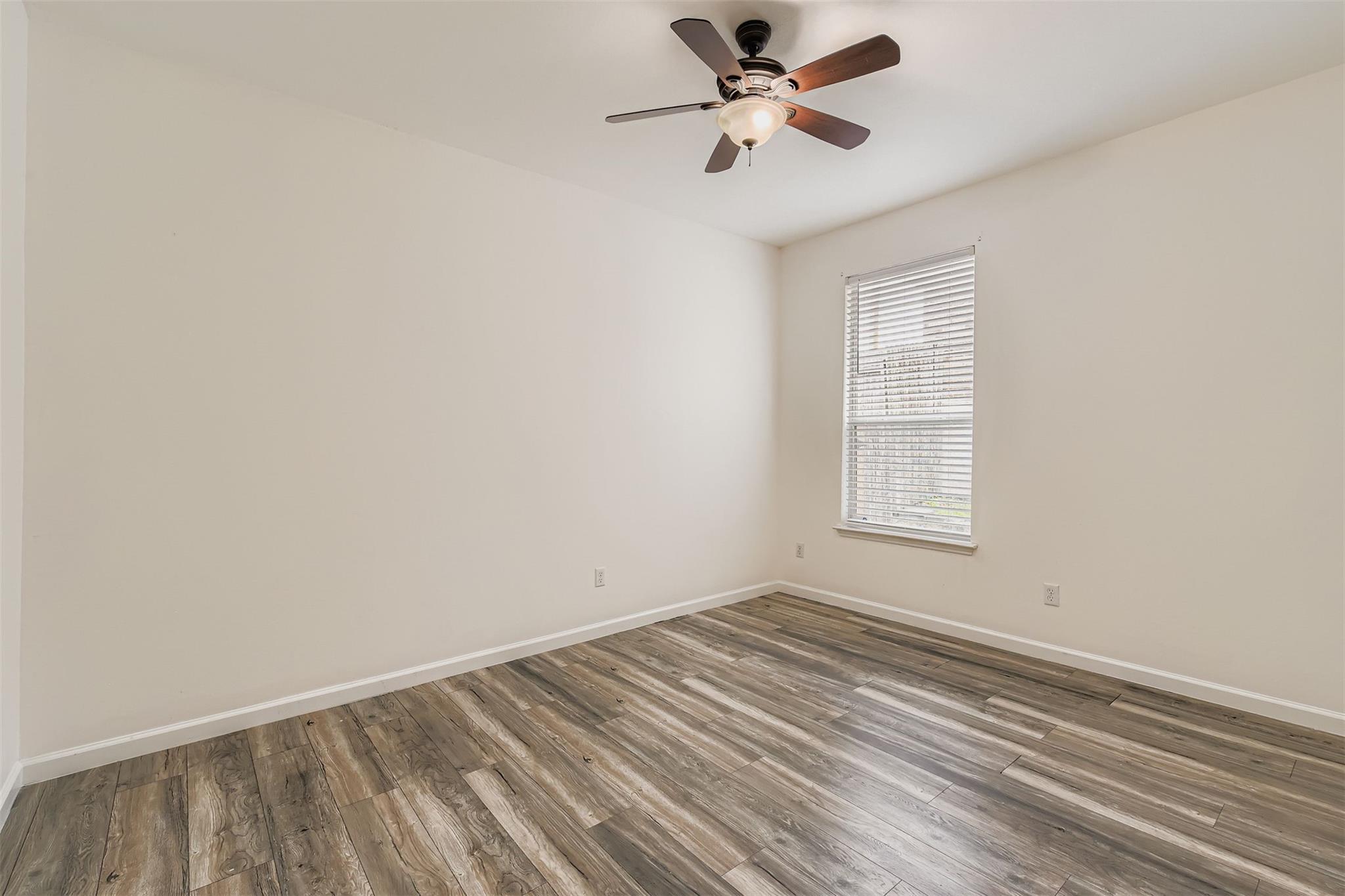 334 Nandina Dr, Buda, TX 78610