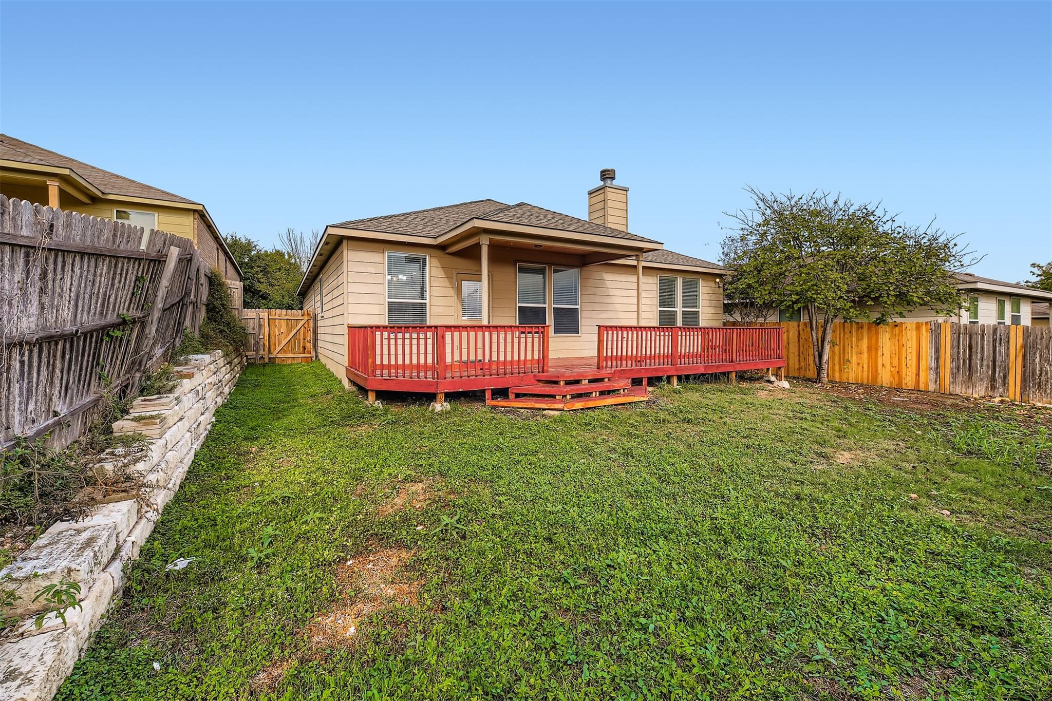 334 Nandina Dr, Buda, TX 78610