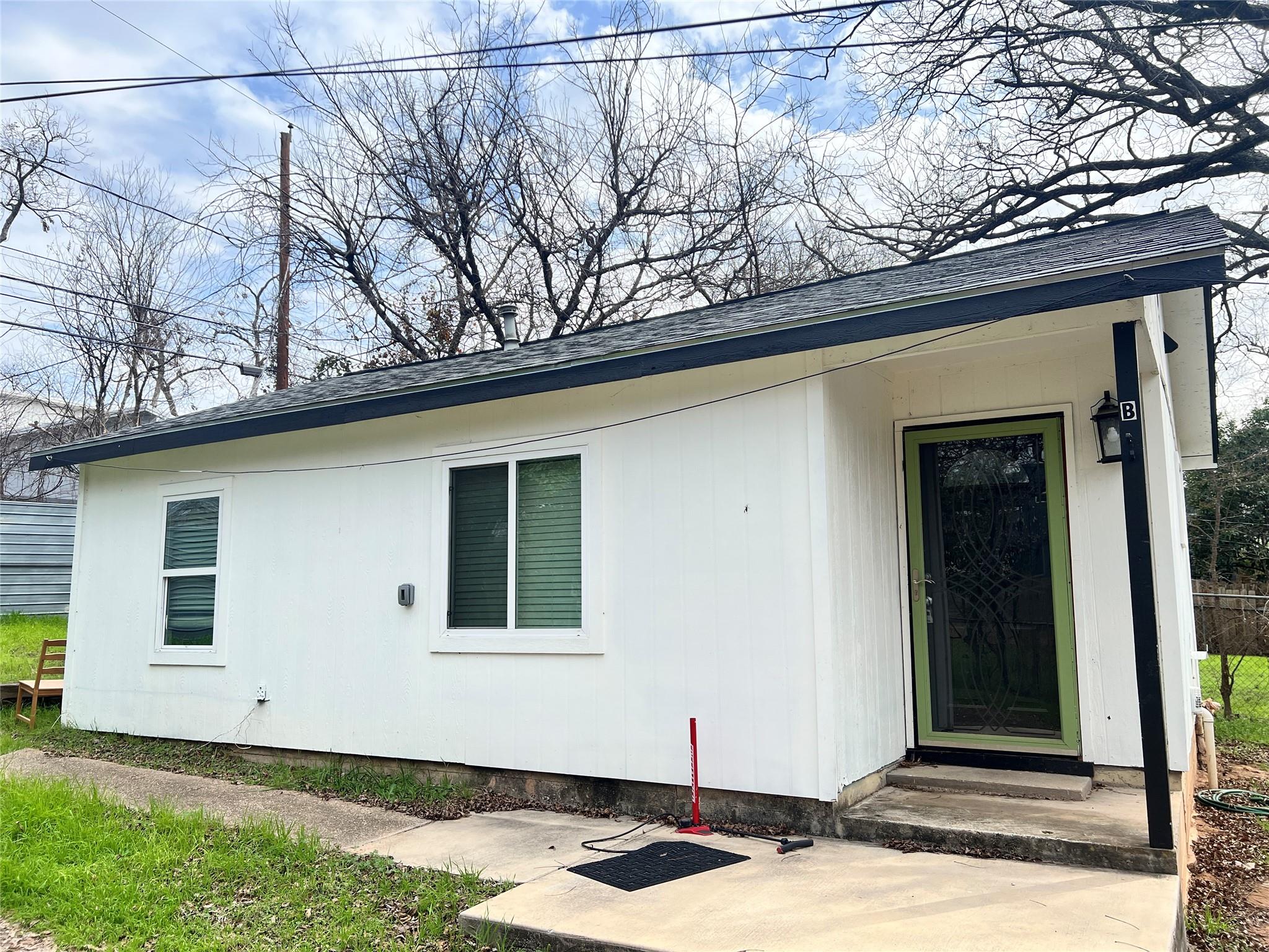 2208 Garden St # B, Austin, TX 78702