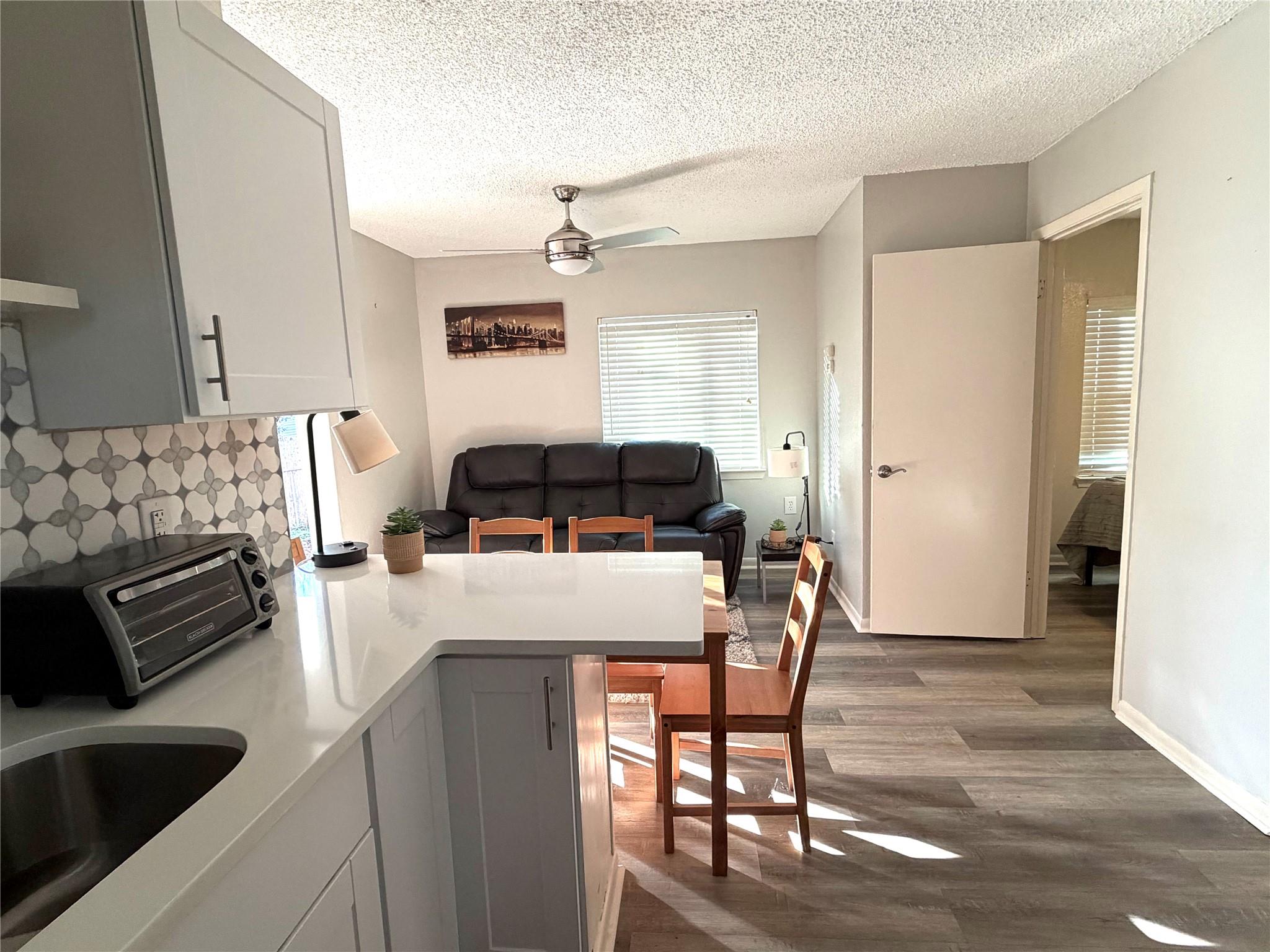 2208 Garden St # B, Austin, TX 78702