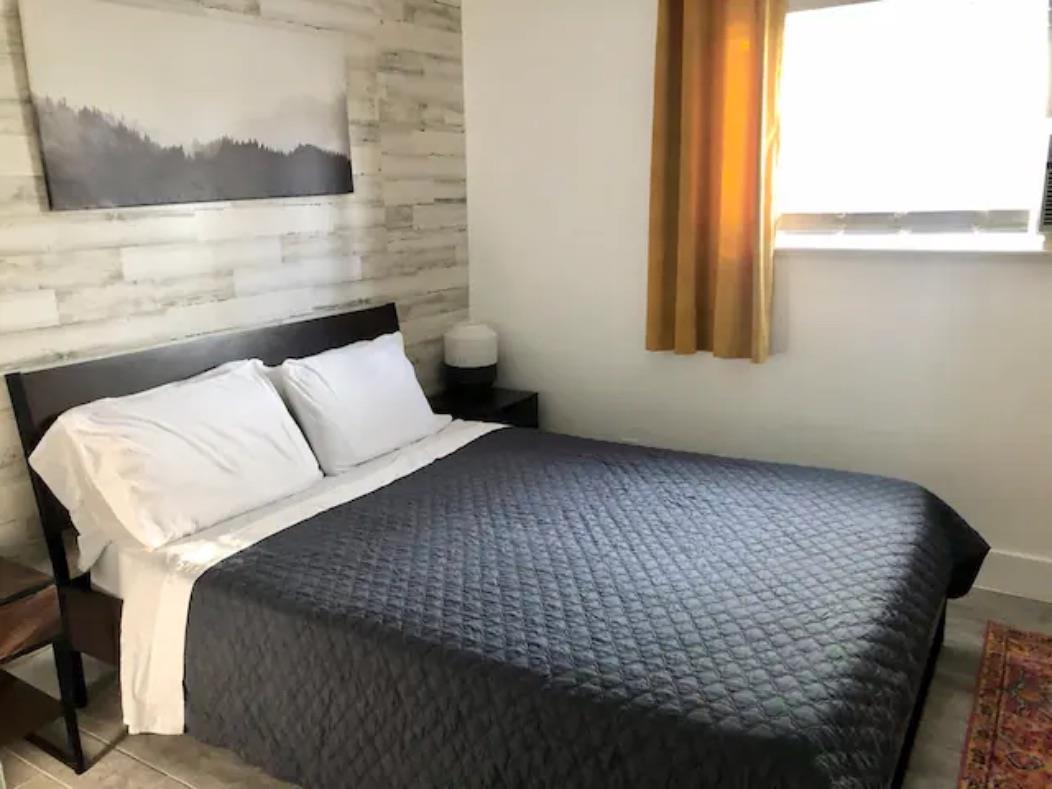 5909 Bolm Rd # 12, Austin, TX 78721