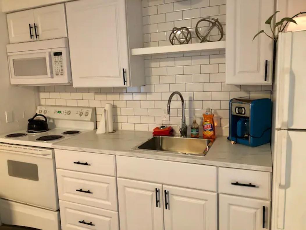 5909 Bolm Rd # 12, Austin, TX 78721