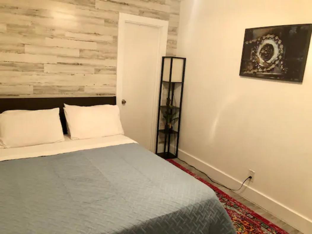 5909 Bolm Rd # 12, Austin, TX 78721