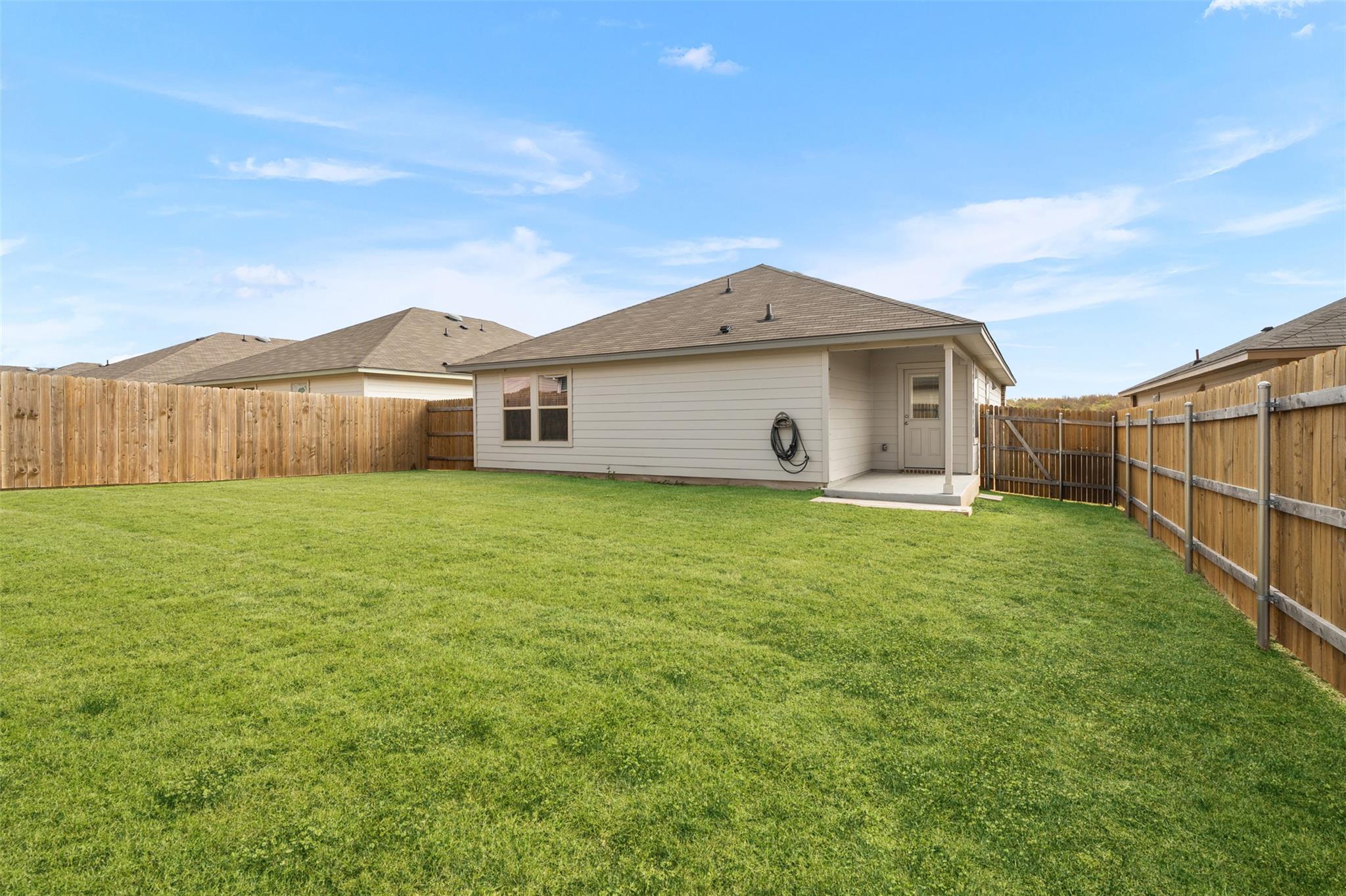 1012 Chambray Dr, Troy, TX 76579