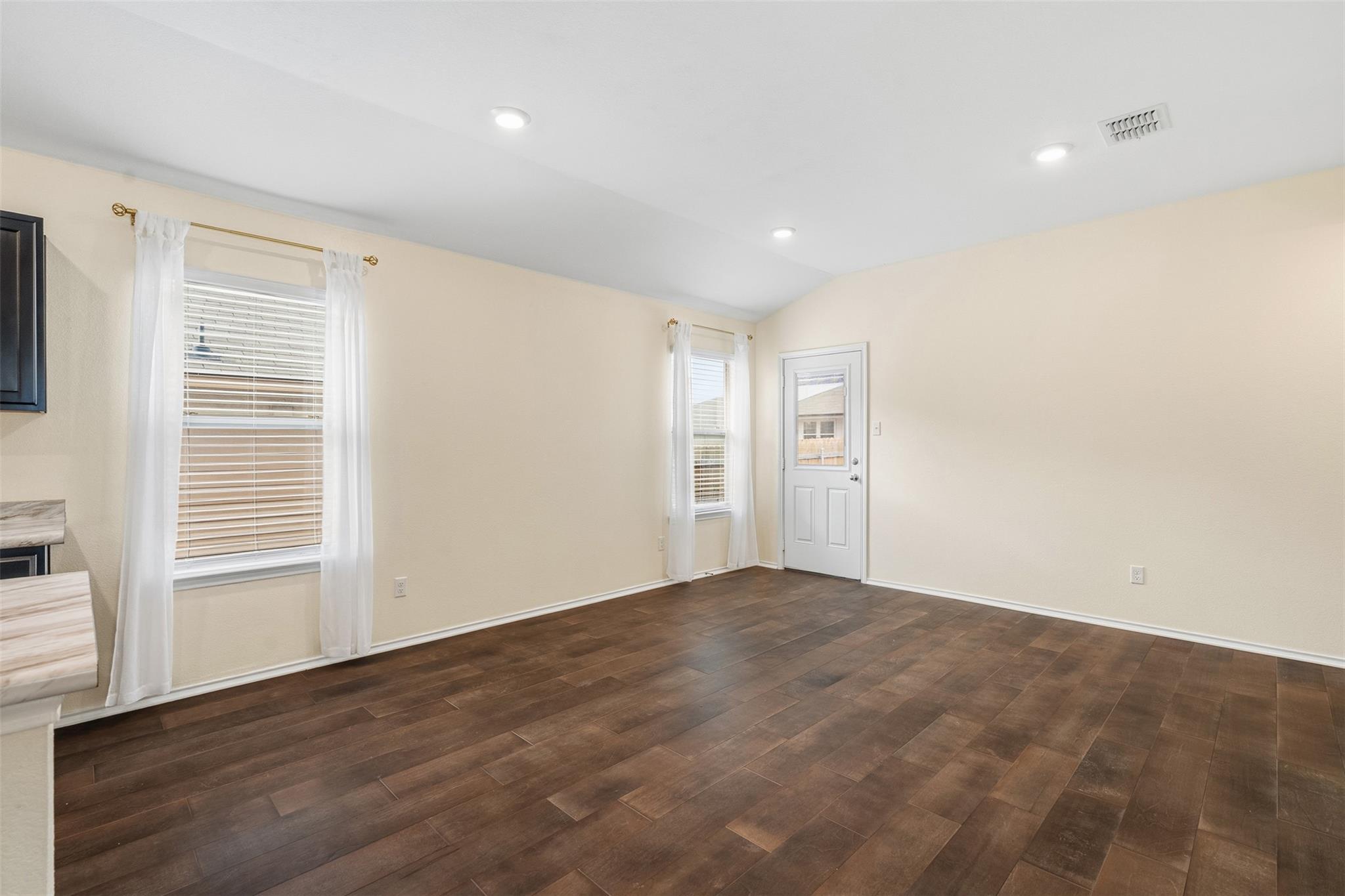 1012 Chambray Dr, Troy, TX 76579