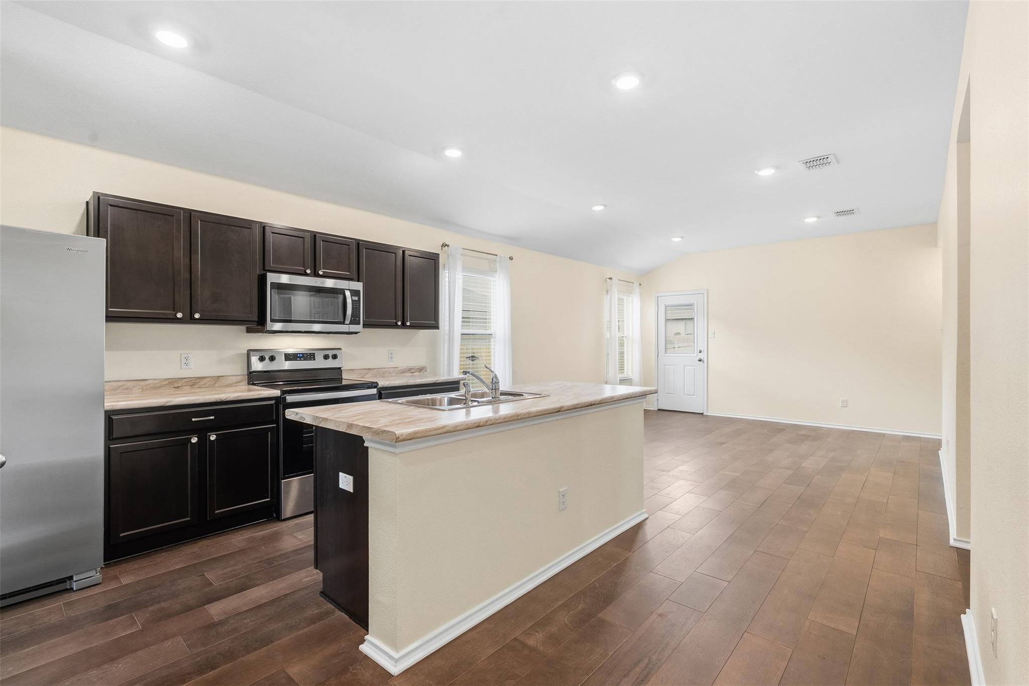 1012 Chambray Dr, Troy, TX 76579