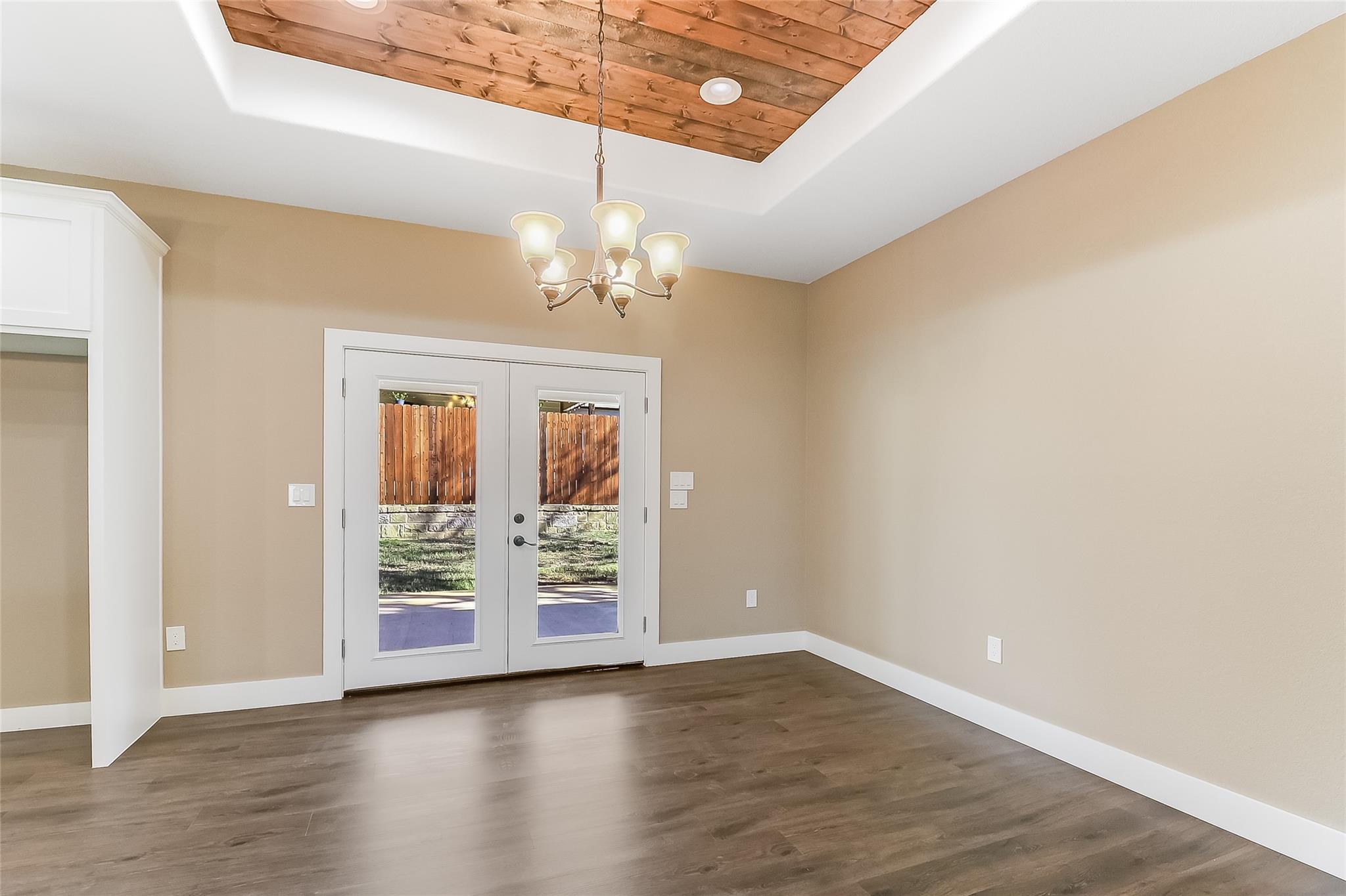 427 E Castleshoals Dr, Granite Shoals, TX 78654