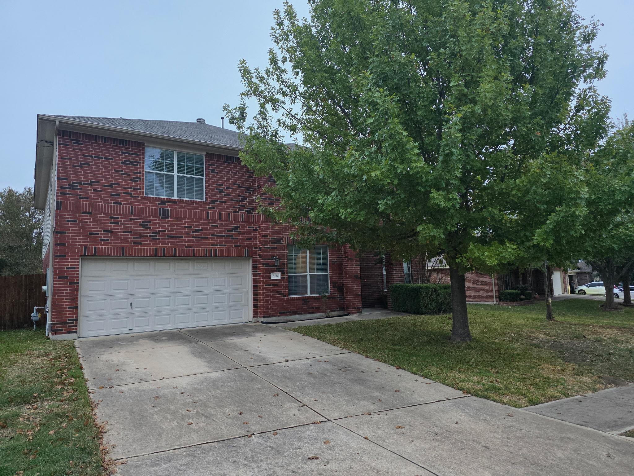 808 Busleigh Castle Way, Pflugerville, TX 78660