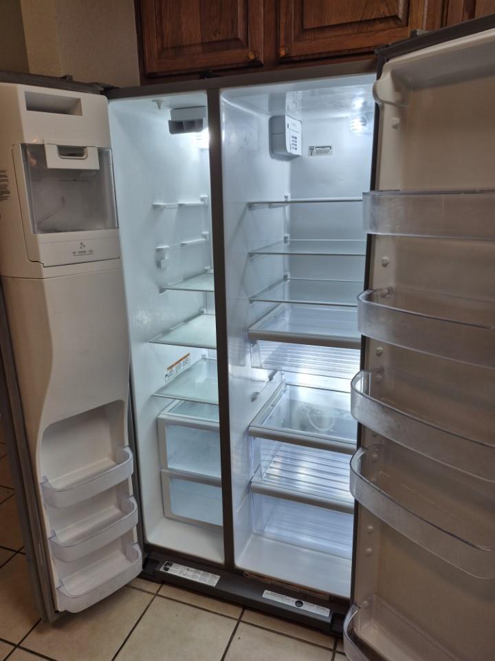 808 Busleigh Castle Way, Pflugerville, TX 78660