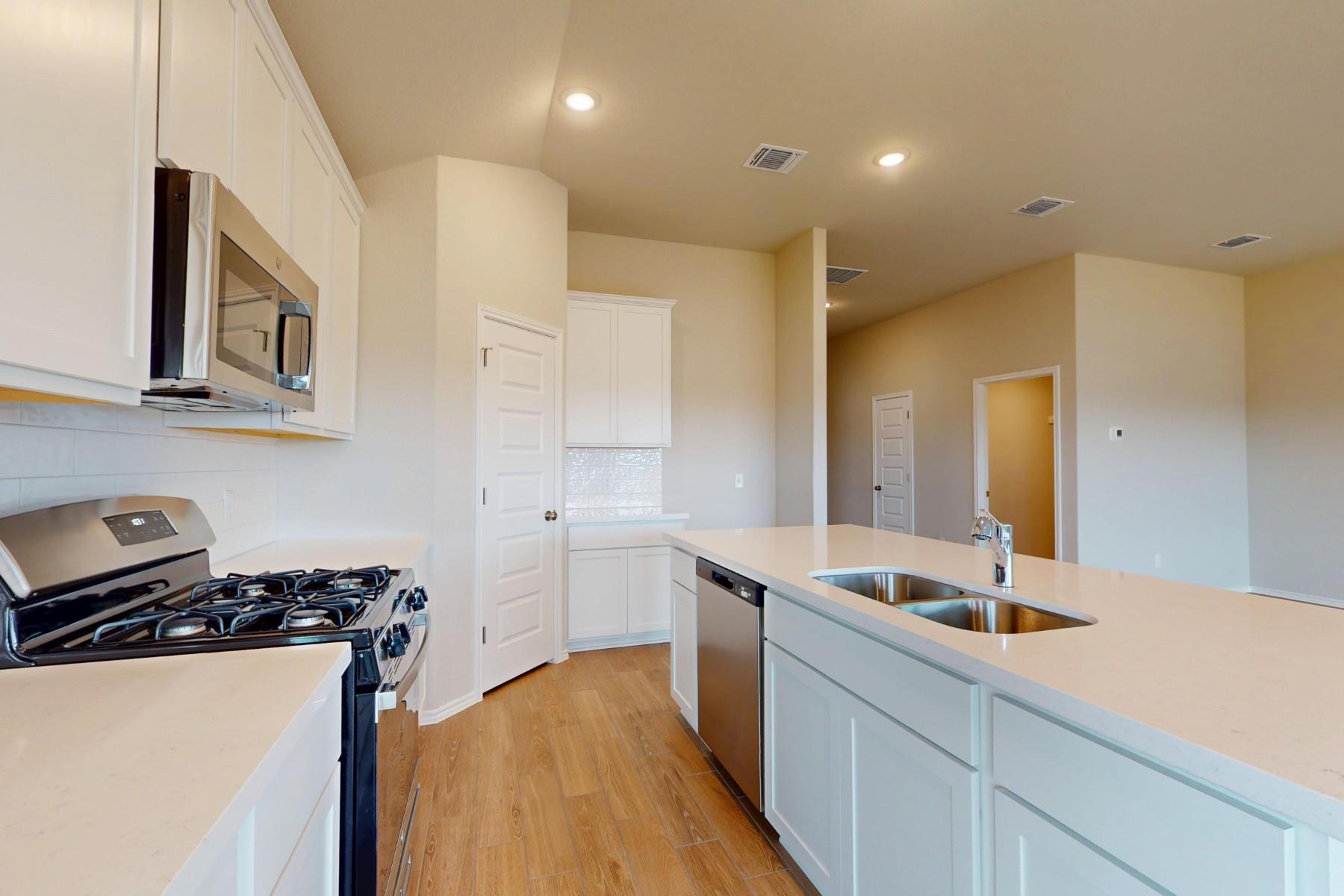 19913 Hirono Dr, Manor, TX 78653