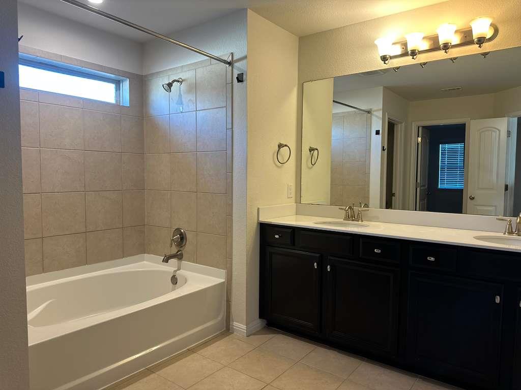 2921 Barbed Wire St, Round Rock, TX 78664