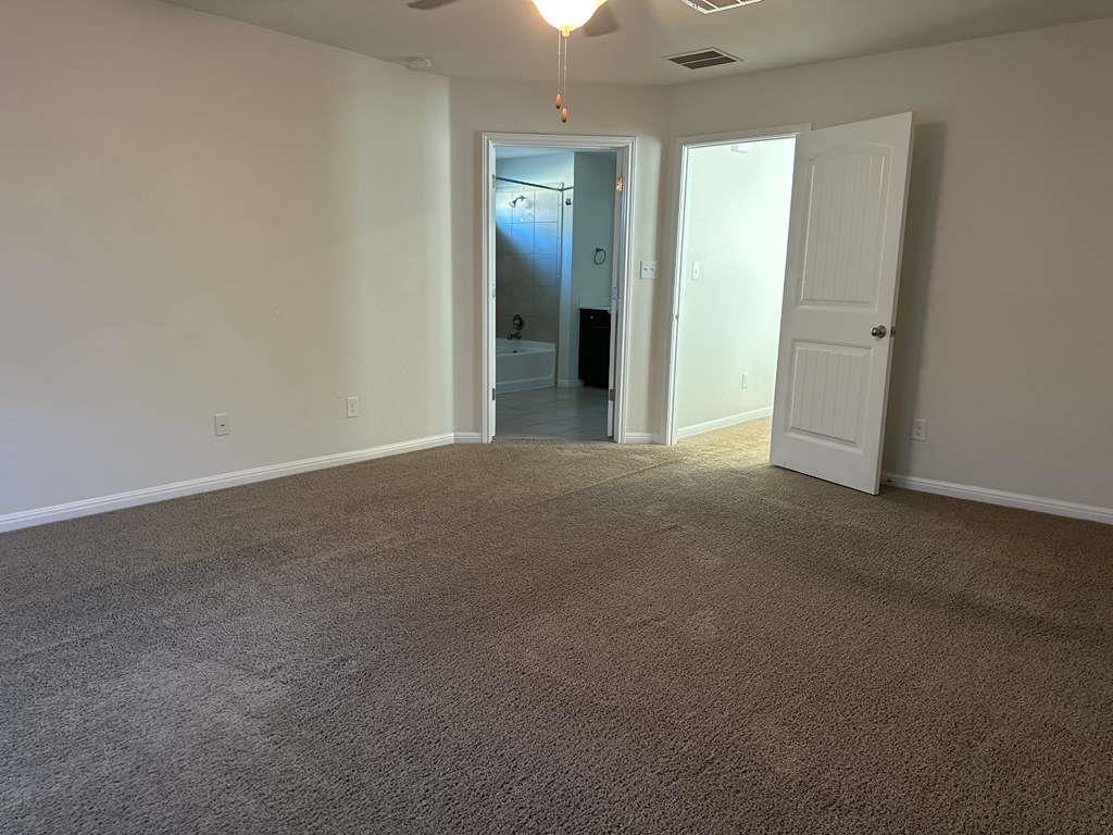 2921 Barbed Wire St, Round Rock, TX 78664