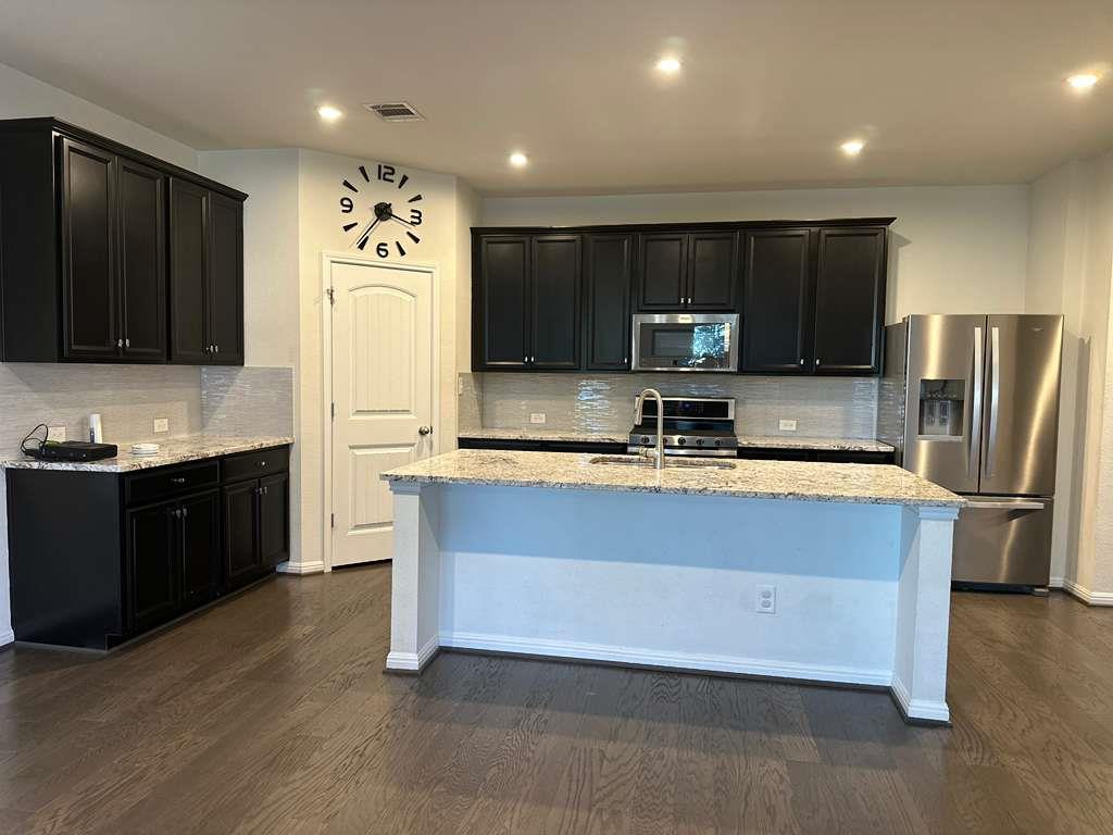 2921 Barbed Wire St, Round Rock, TX 78664