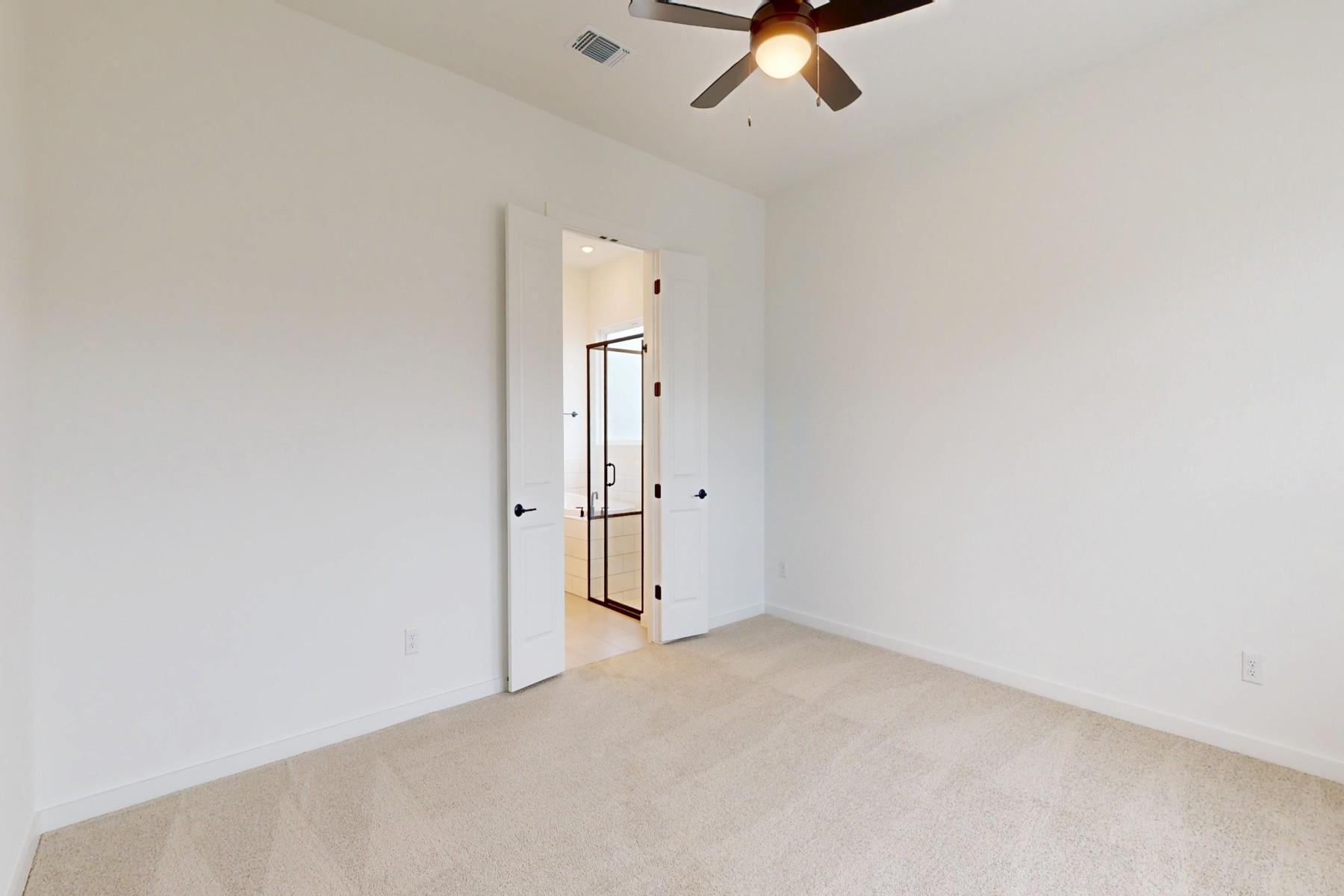 591 Darley Oaks Dr, Dripping Springs, TX 78620