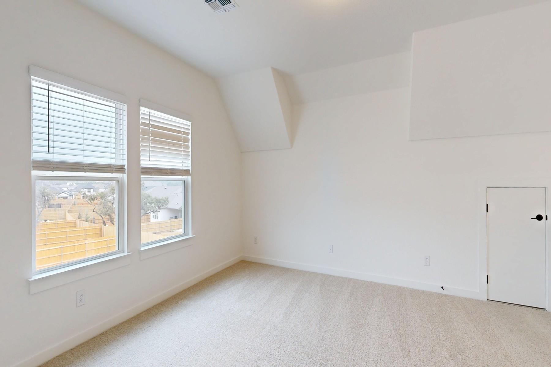 591 Darley Oaks Dr, Dripping Springs, TX 78620