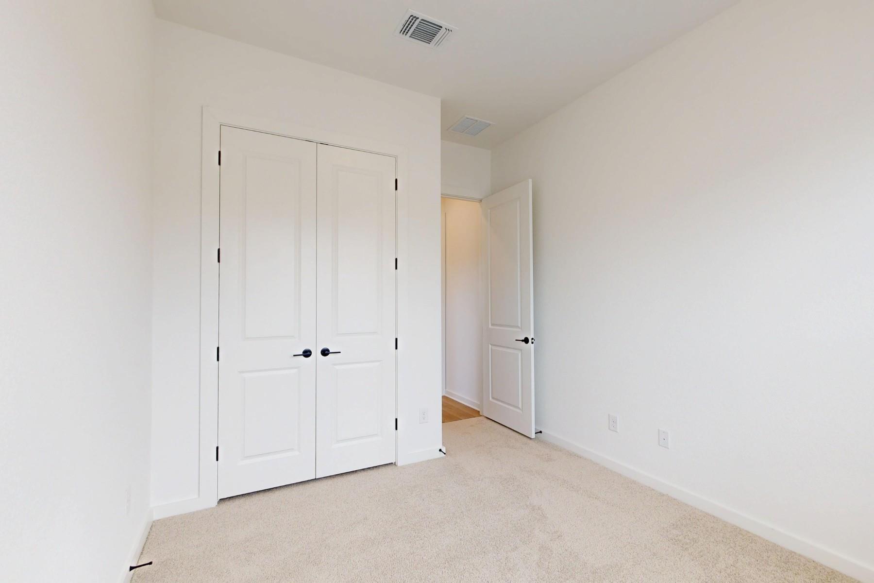 591 Darley Oaks Dr, Dripping Springs, TX 78620