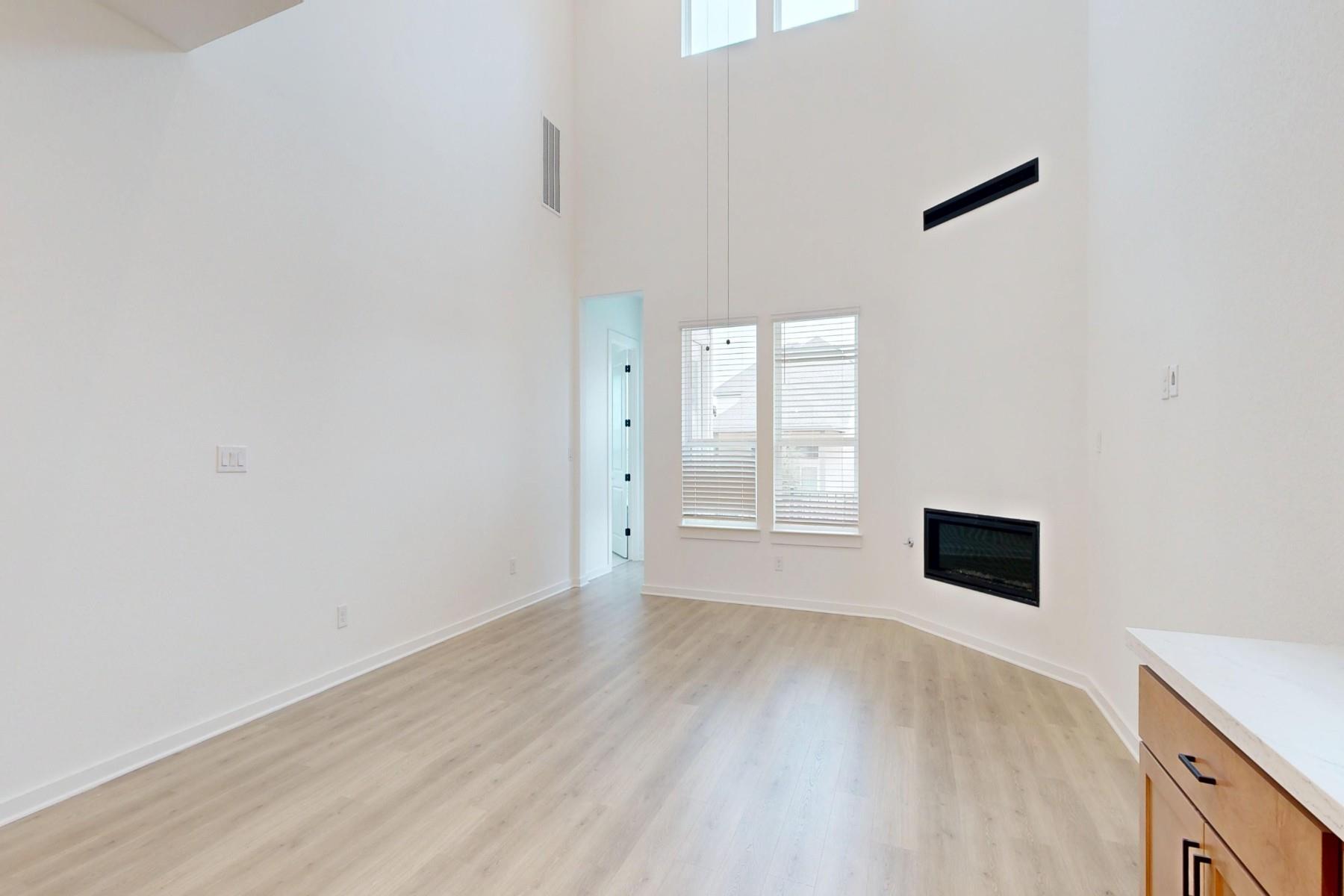 591 Darley Oaks Dr, Dripping Springs, TX 78620