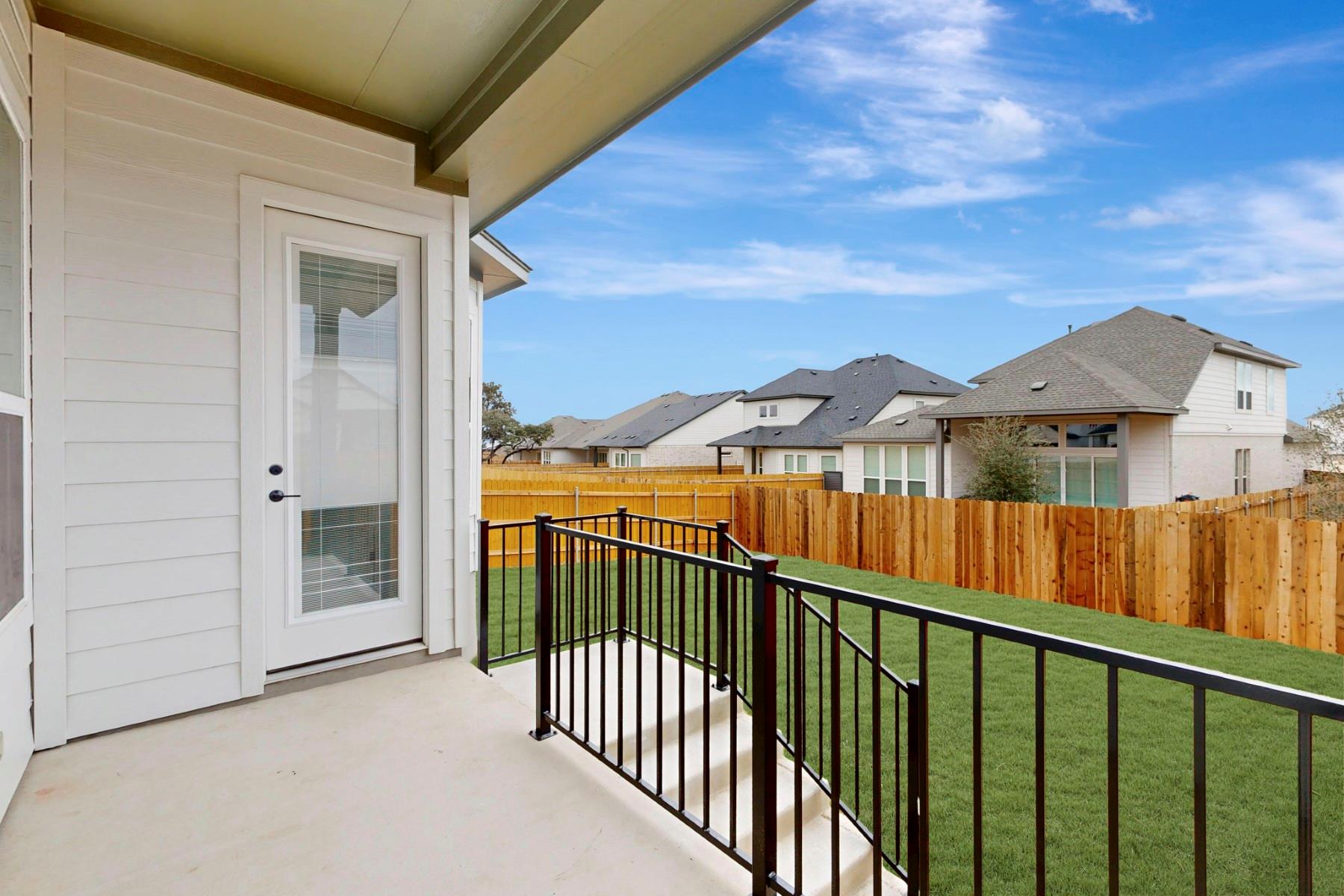 591 Darley Oaks Dr, Dripping Springs, TX 78620