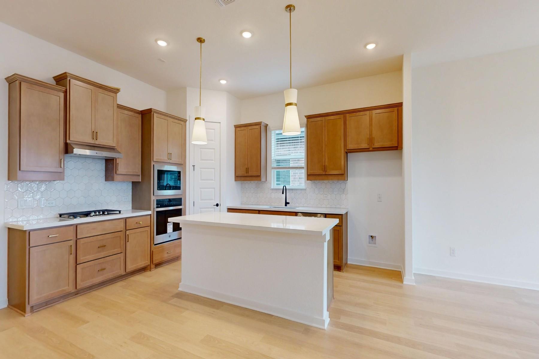 173 Bishop Wood Rd, Dripping Springs, TX 78620