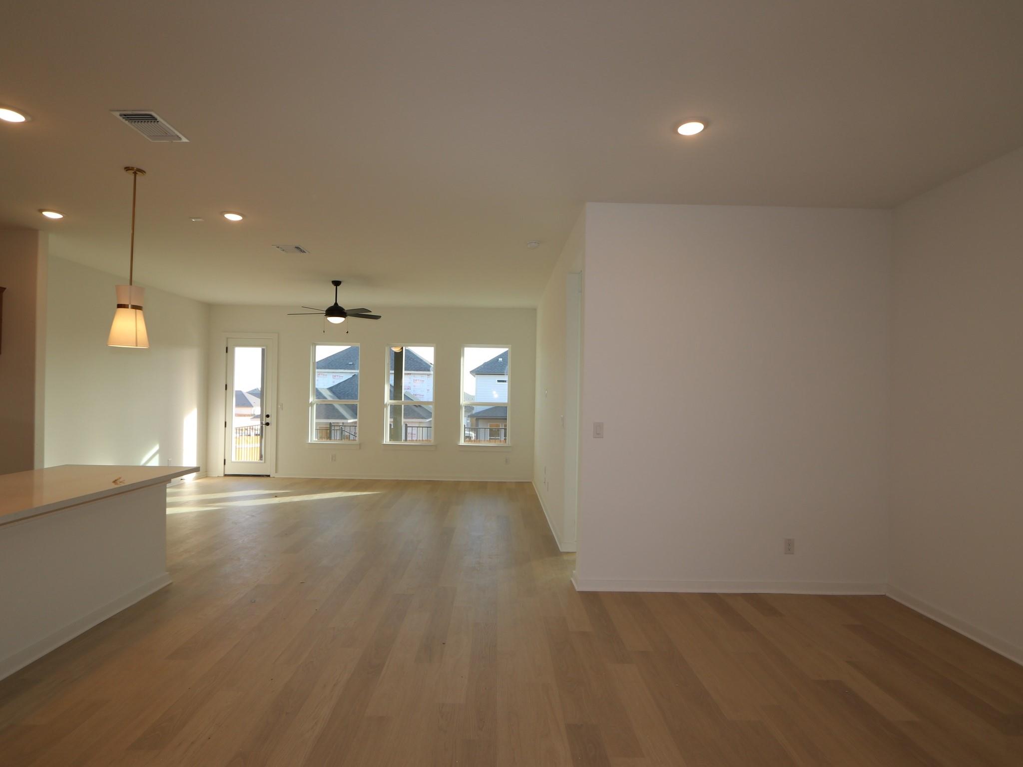 173 Bishop Wood Rd, Dripping Springs, TX 78620