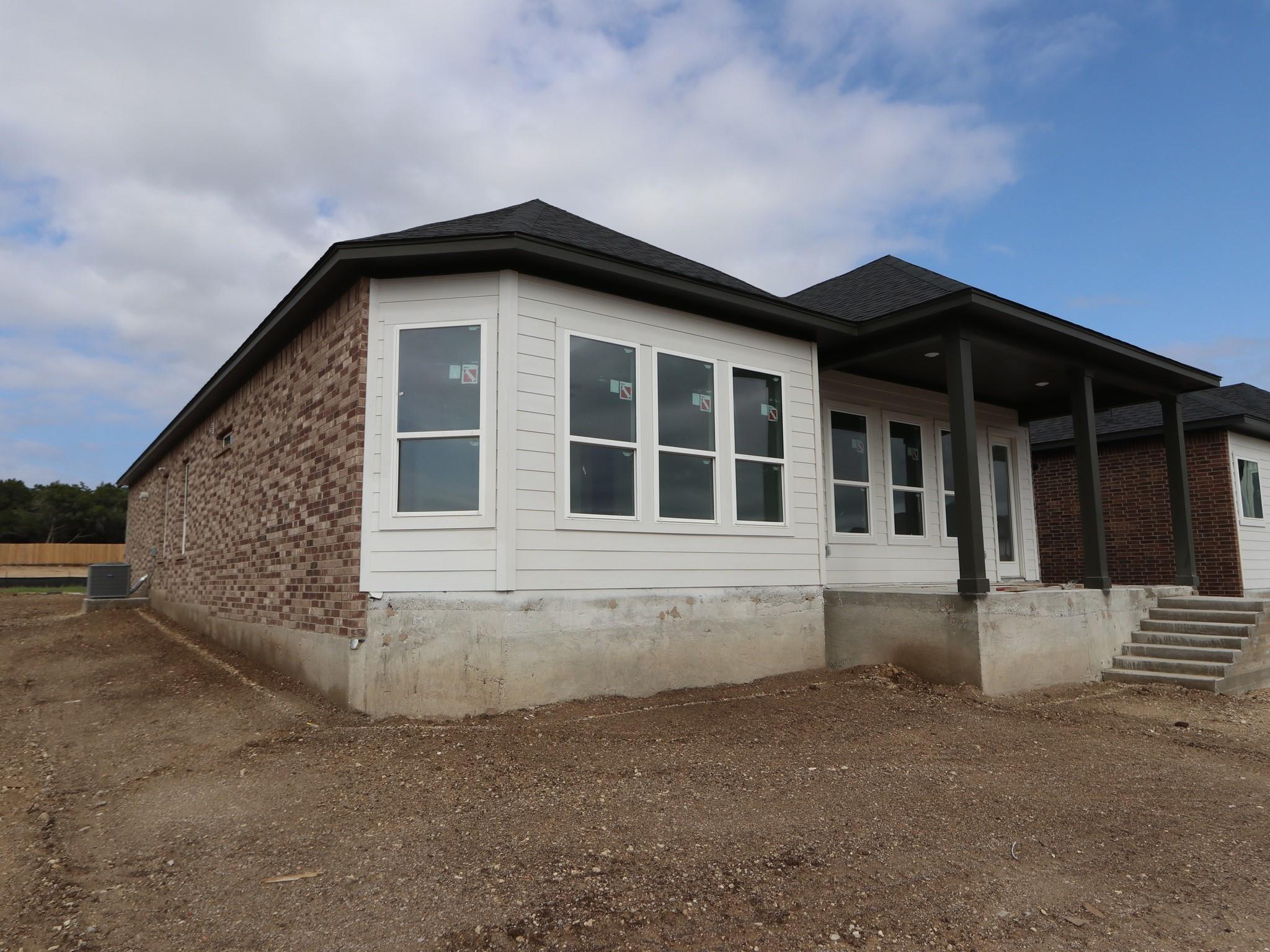 173 Bishop Wood Rd, Dripping Springs, TX 78620