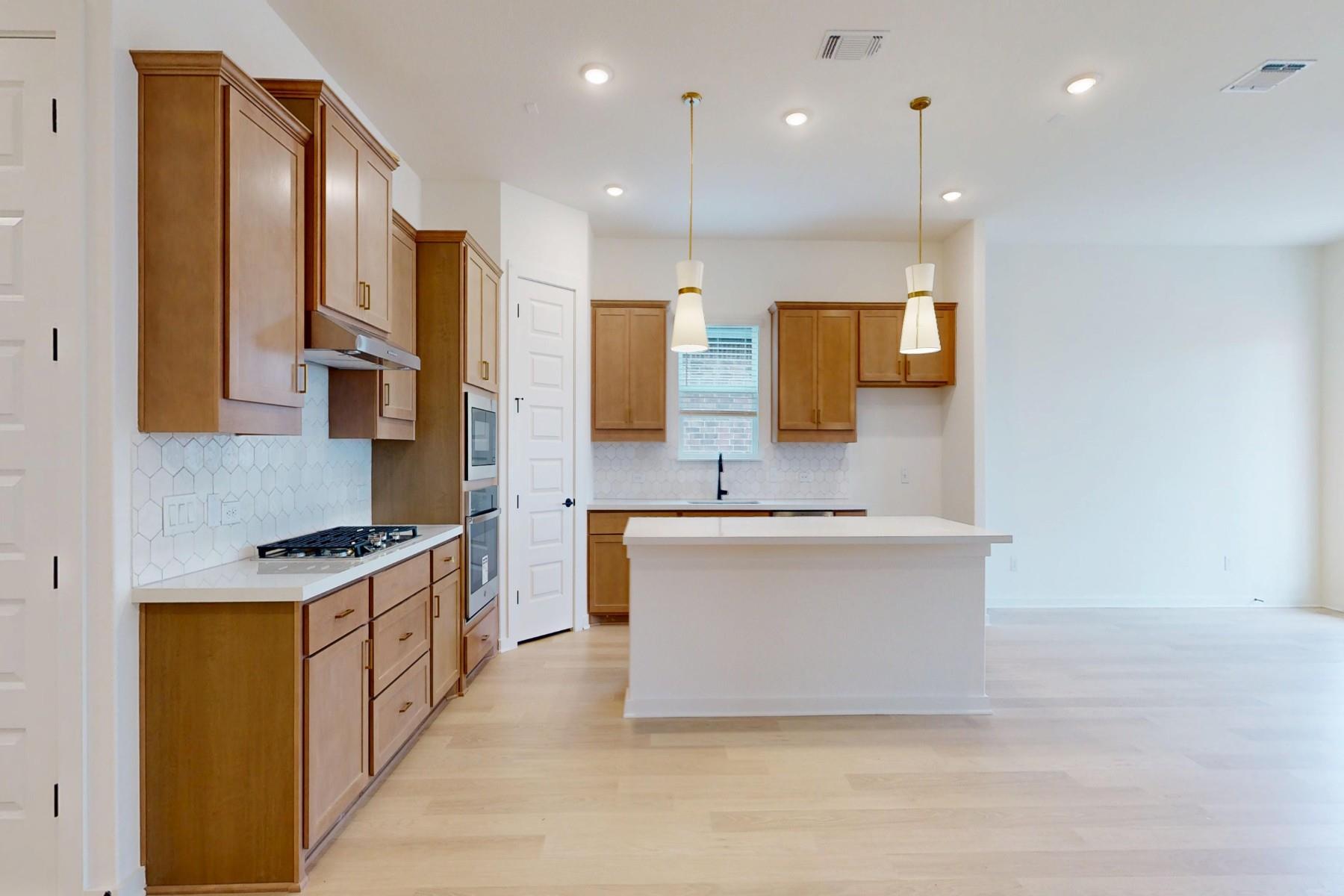 173 Bishop Wood Rd, Dripping Springs, TX 78620