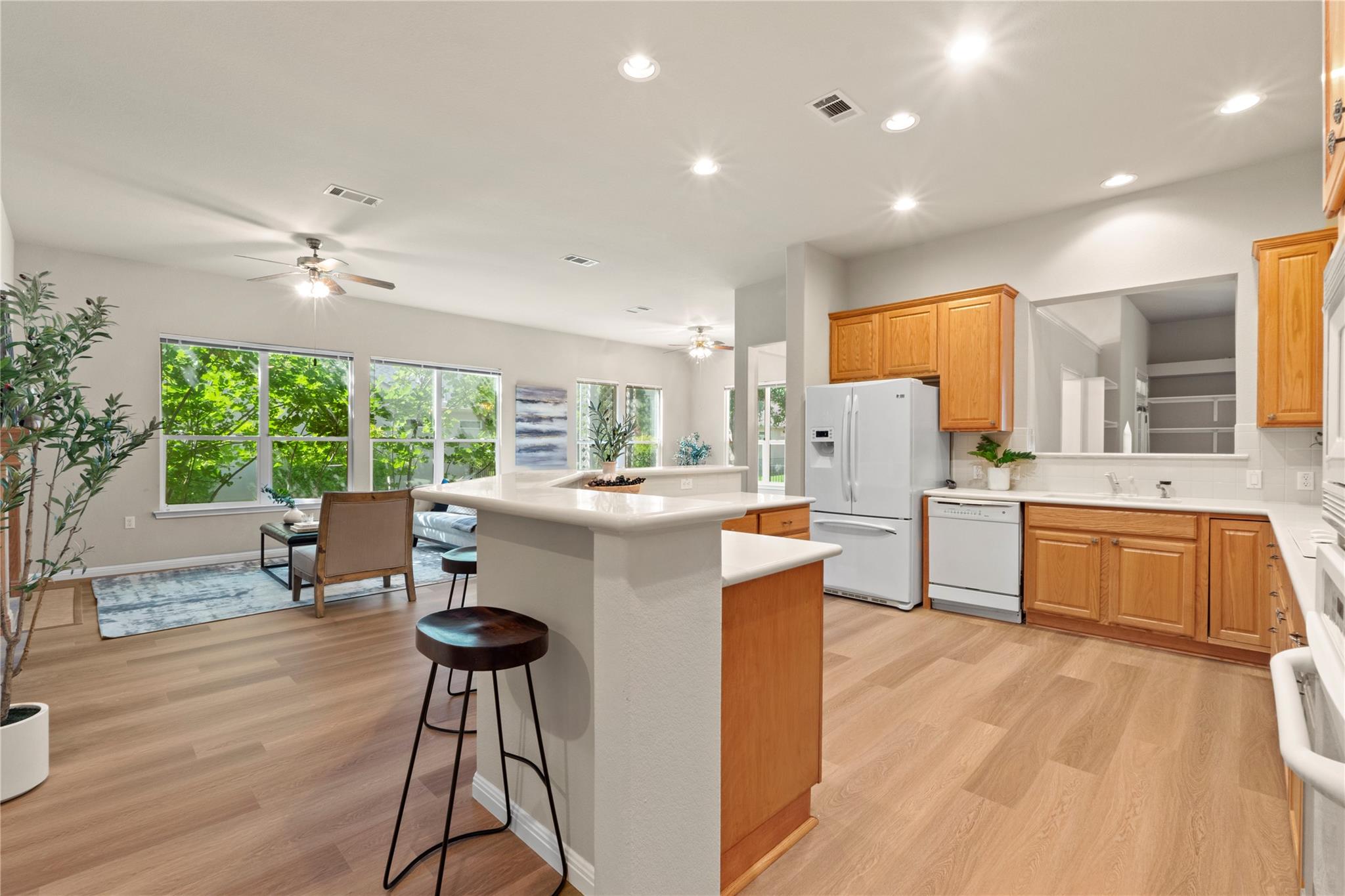 122 Durango Trl, Georgetown, TX 78633