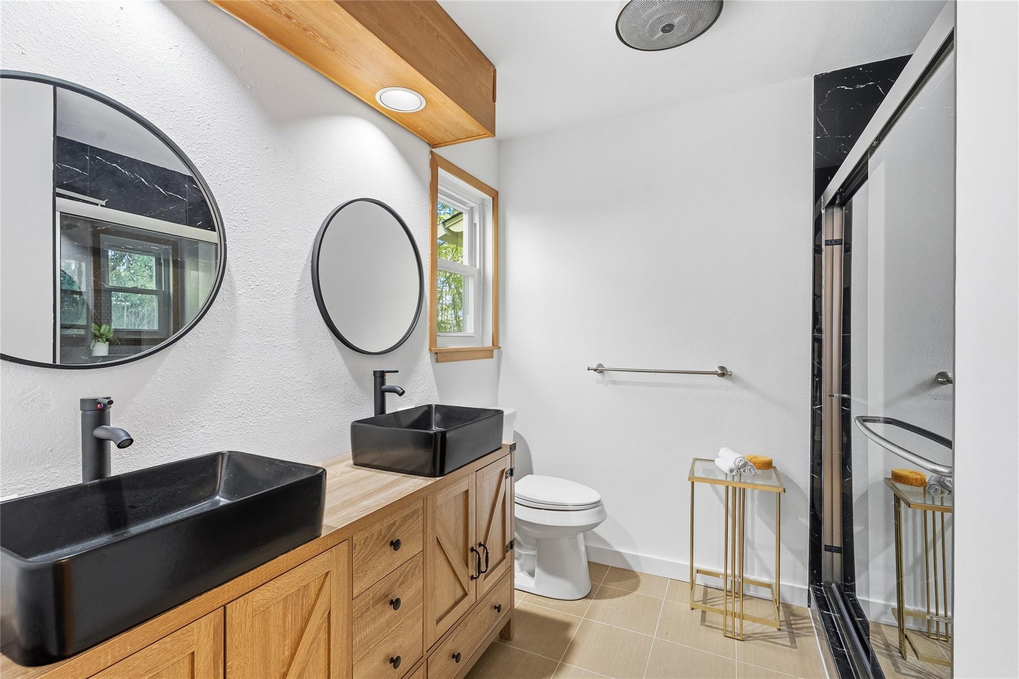 6710 Kings Pt W, Austin, TX 78723