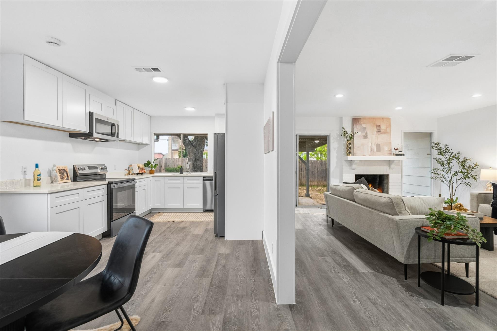 10205 Willfield Dr, Austin, TX 78753