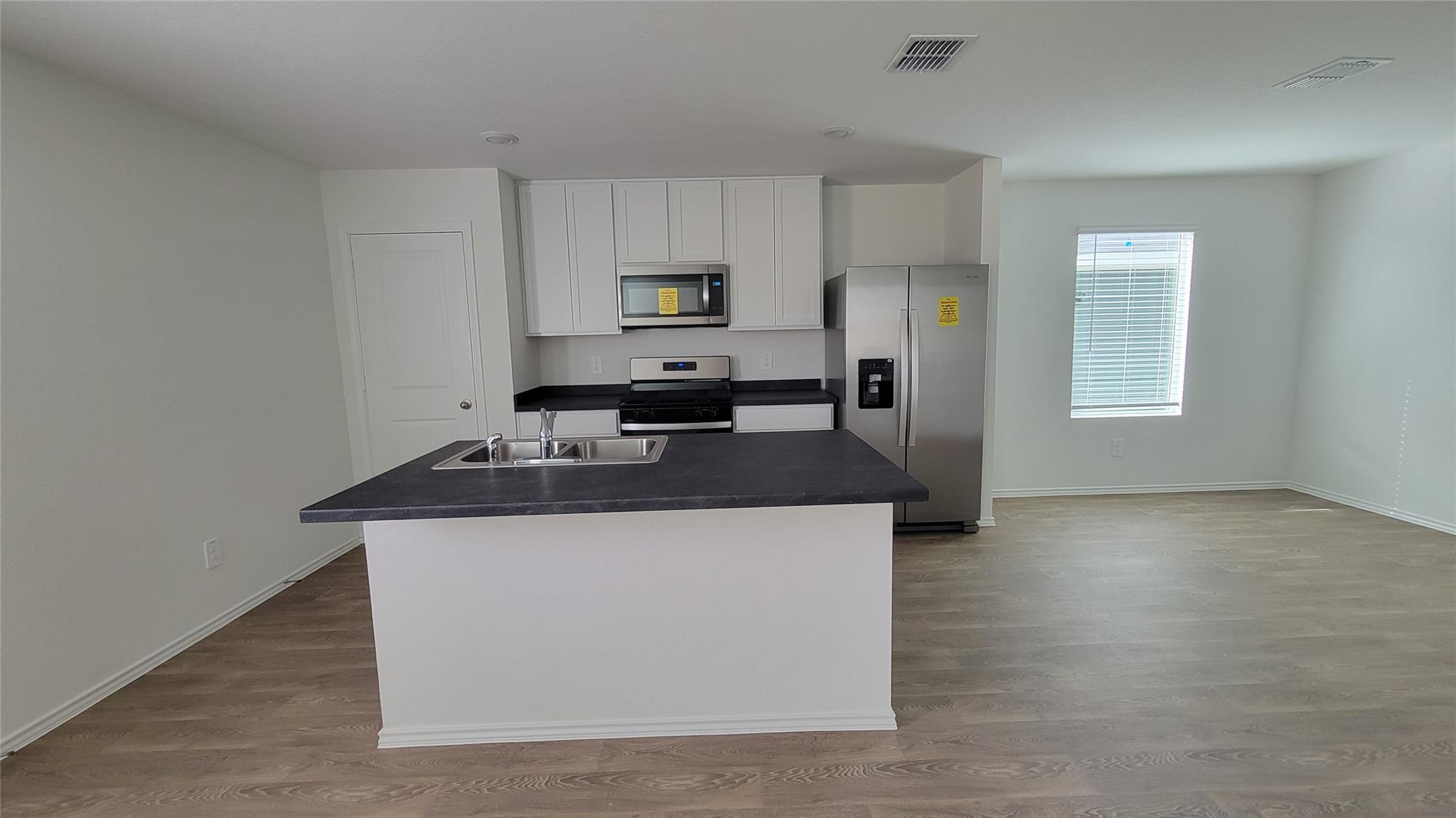 156 Bull Lake Cir, Buda, TX 78610