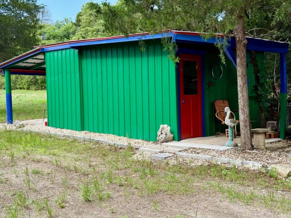 1411 County Road B, Lexington, TX 78947