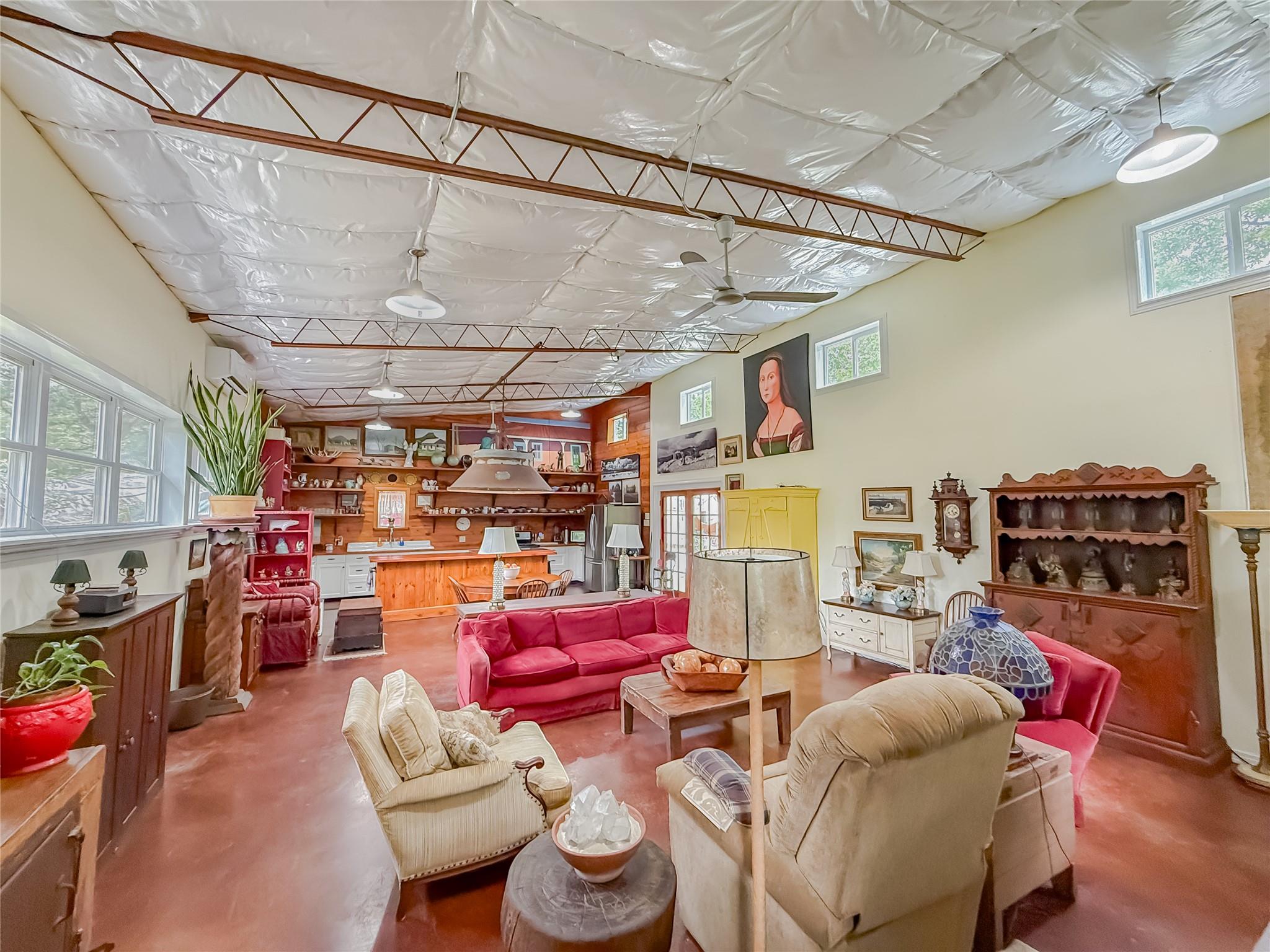 1411 County Road B, Lexington, TX 78947