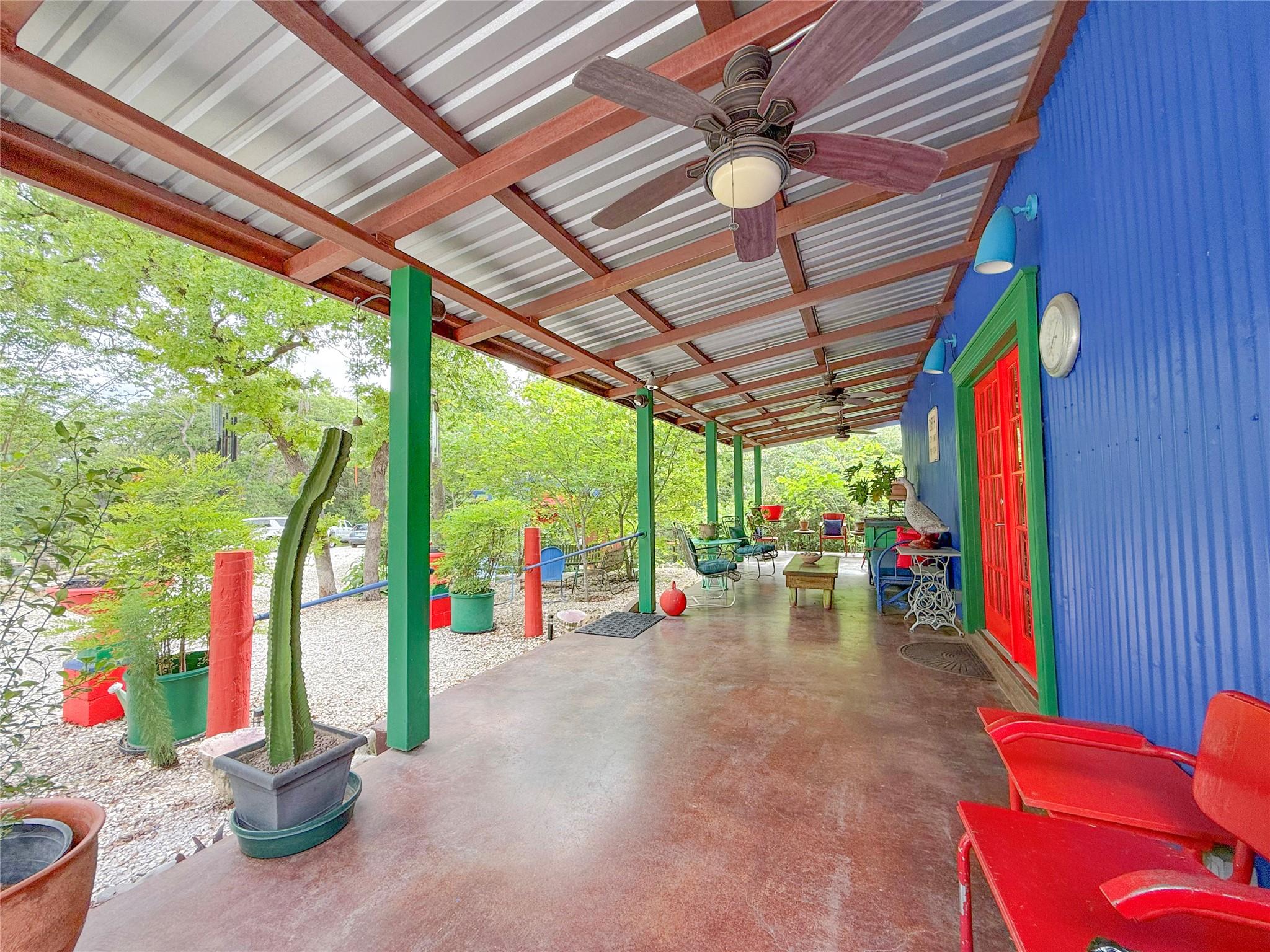 1411 County Road B, Lexington, TX 78947