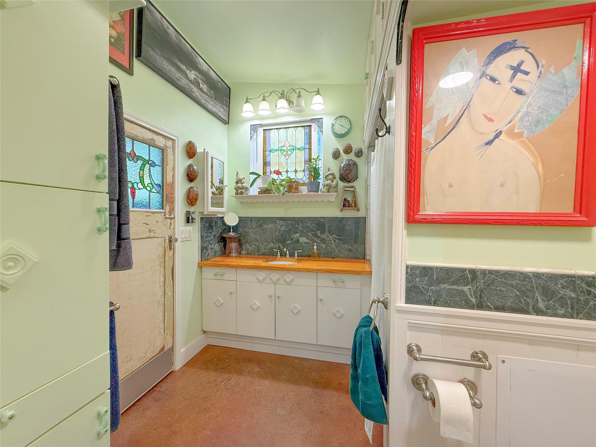 1411 County Road B, Lexington, TX 78947