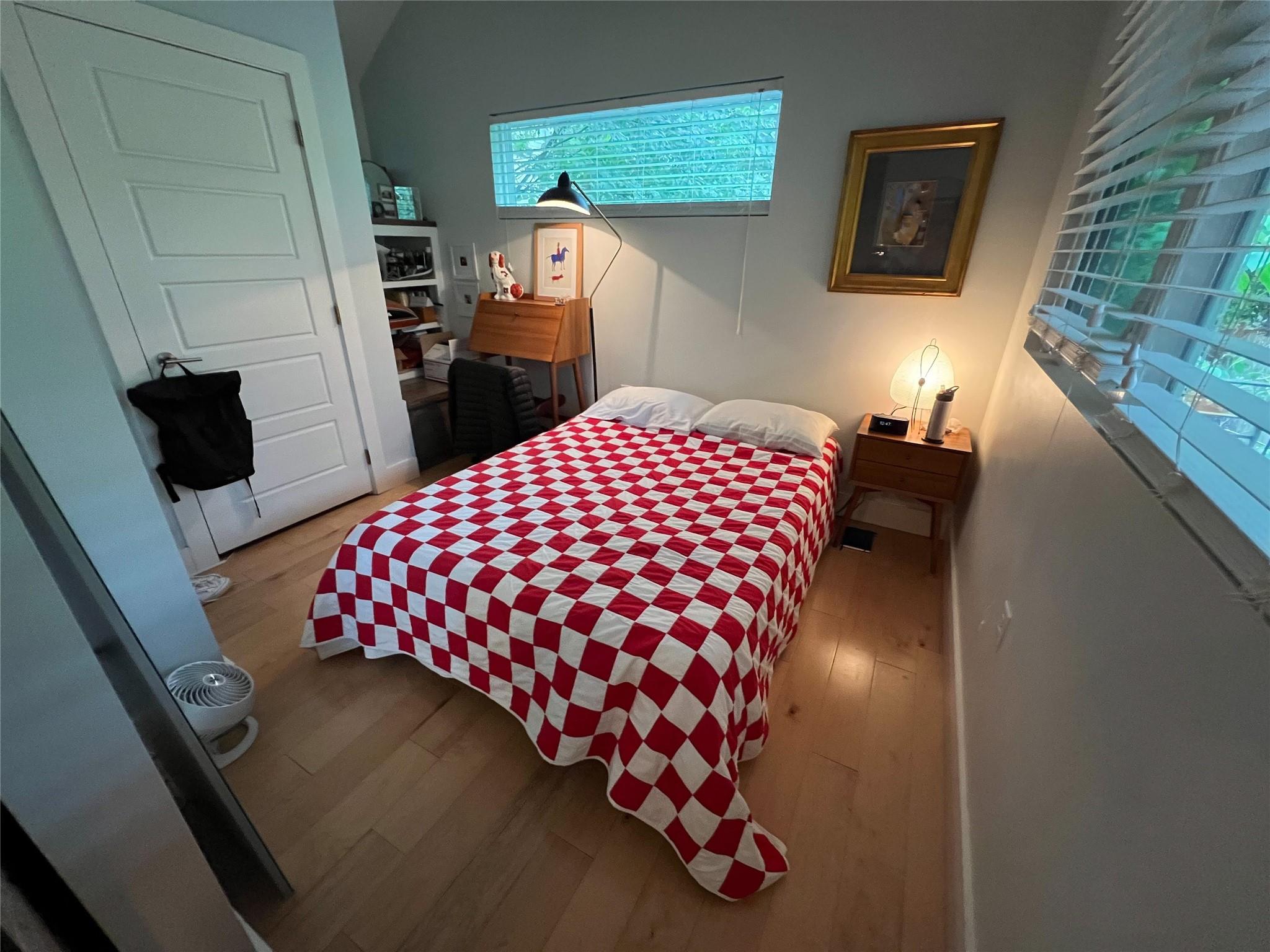 2206 E 9th St # B, Austin, TX 78702