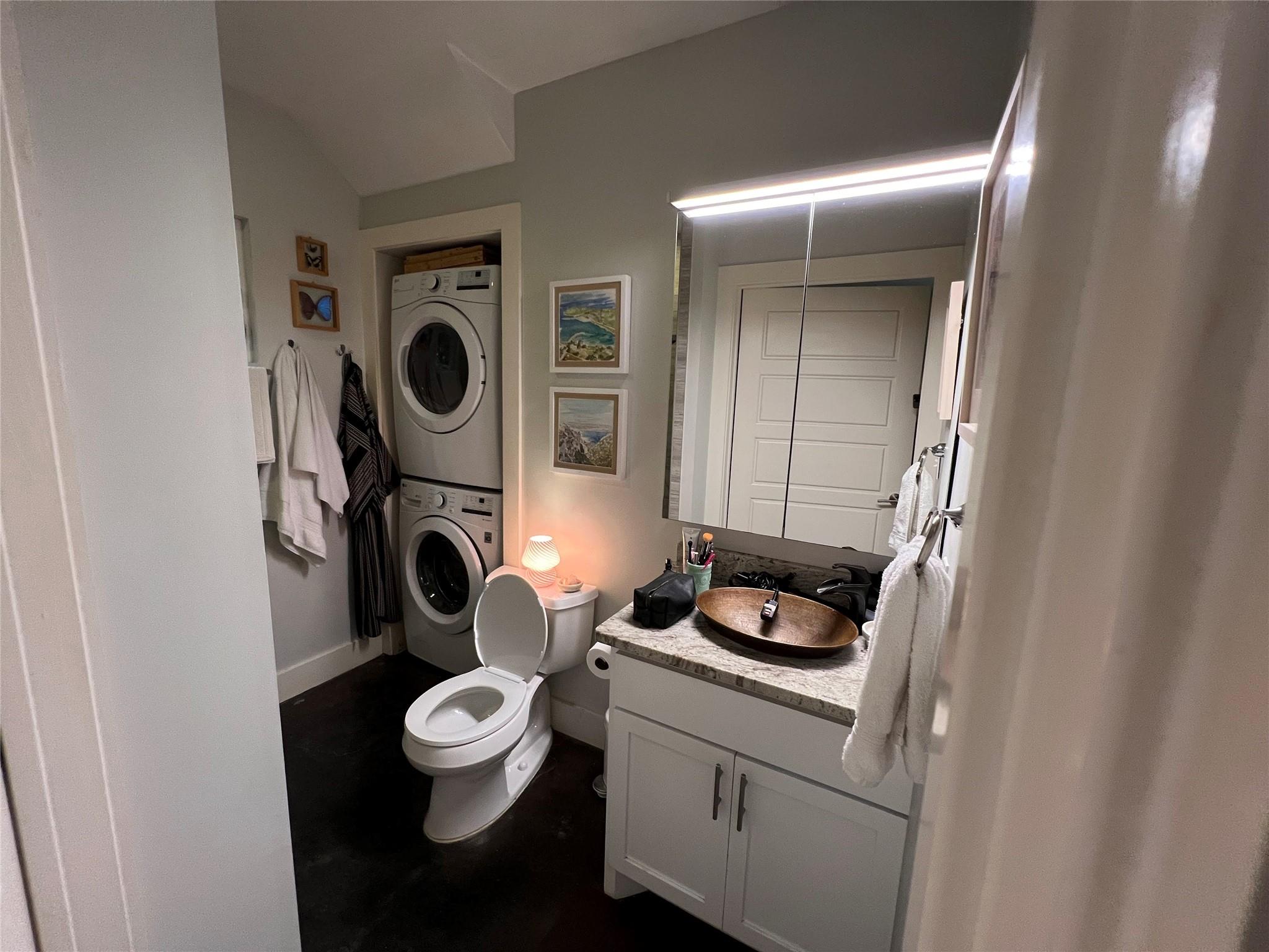 2206 E 9th St # B, Austin, TX 78702