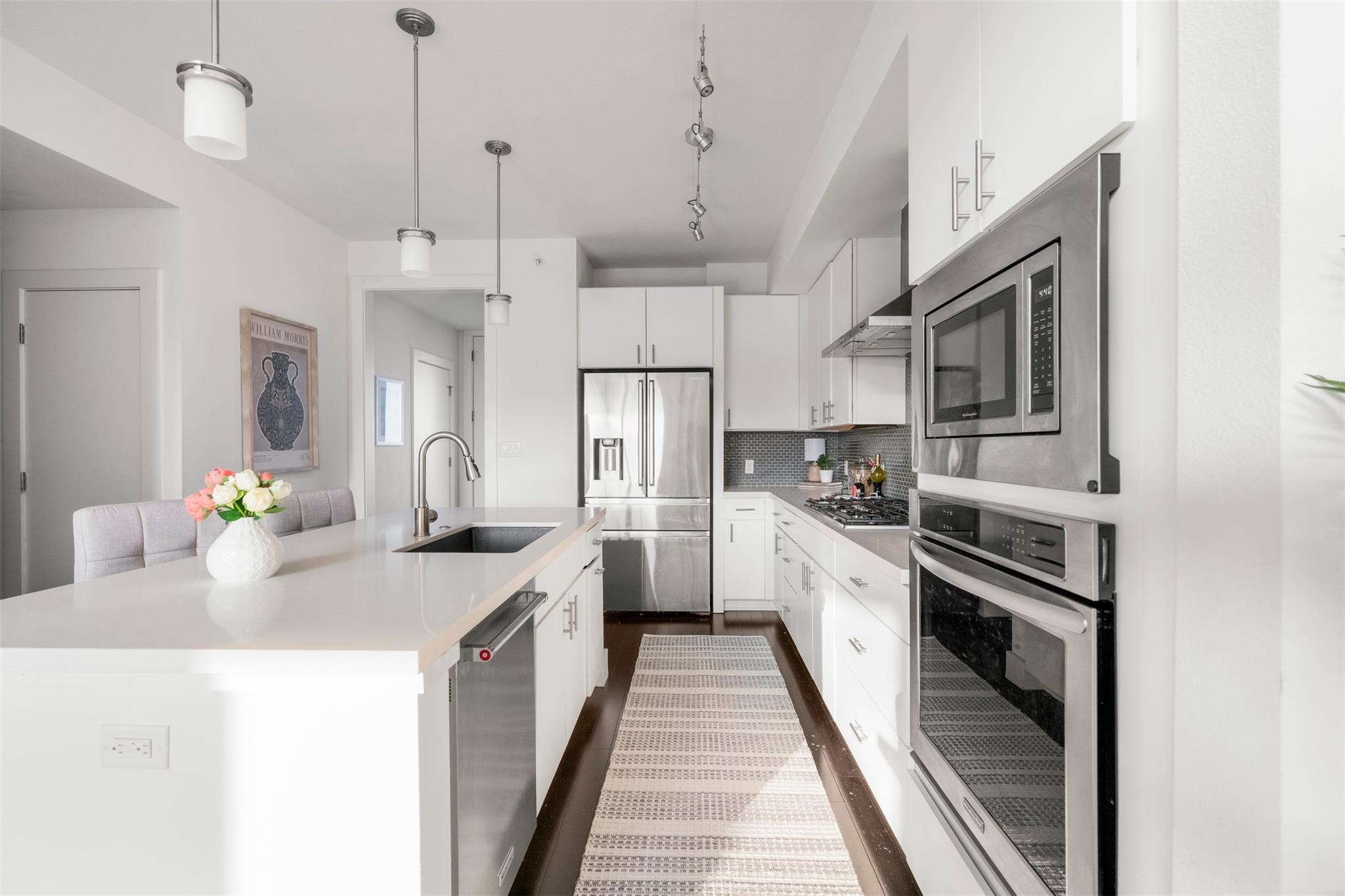 2612 W 12th St # 303, Austin, TX 78703