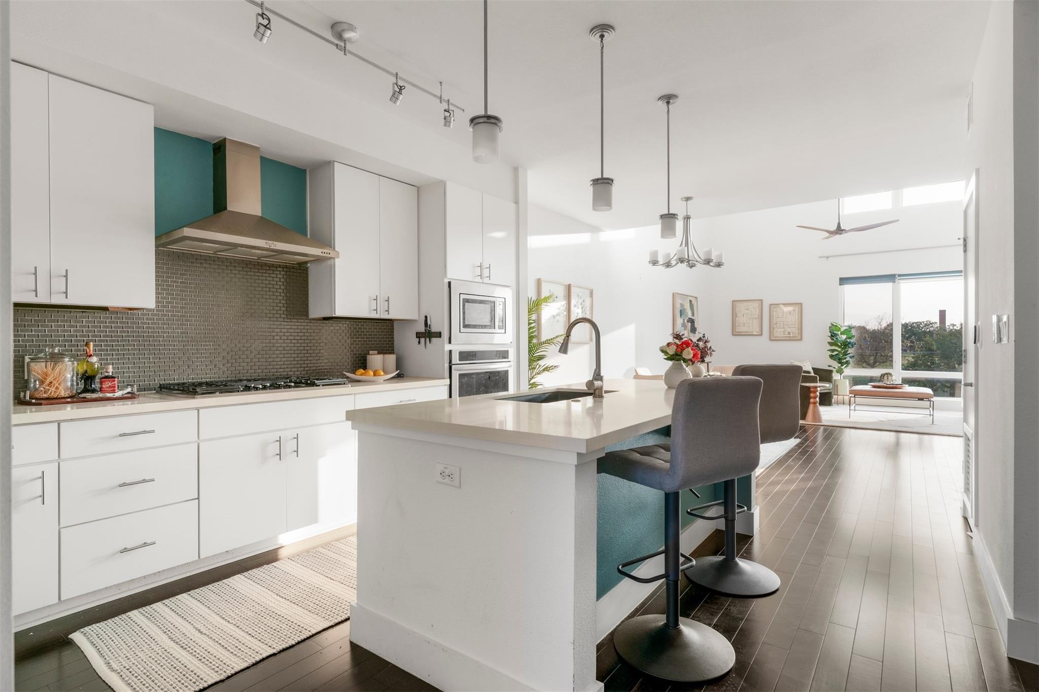 2612 W 12th St # 303, Austin, TX 78703