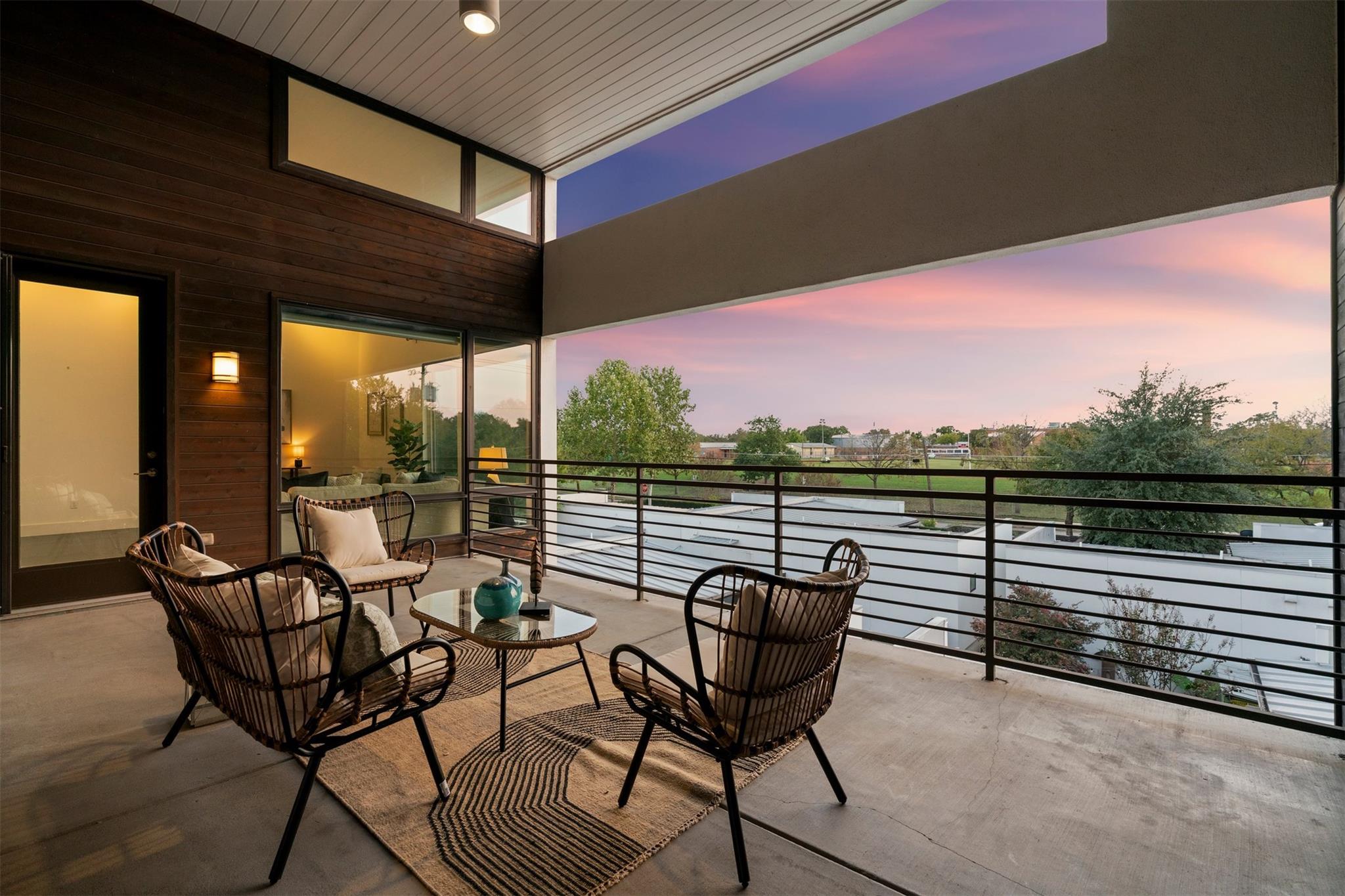 2612 W 12th St # 303, Austin, TX 78703