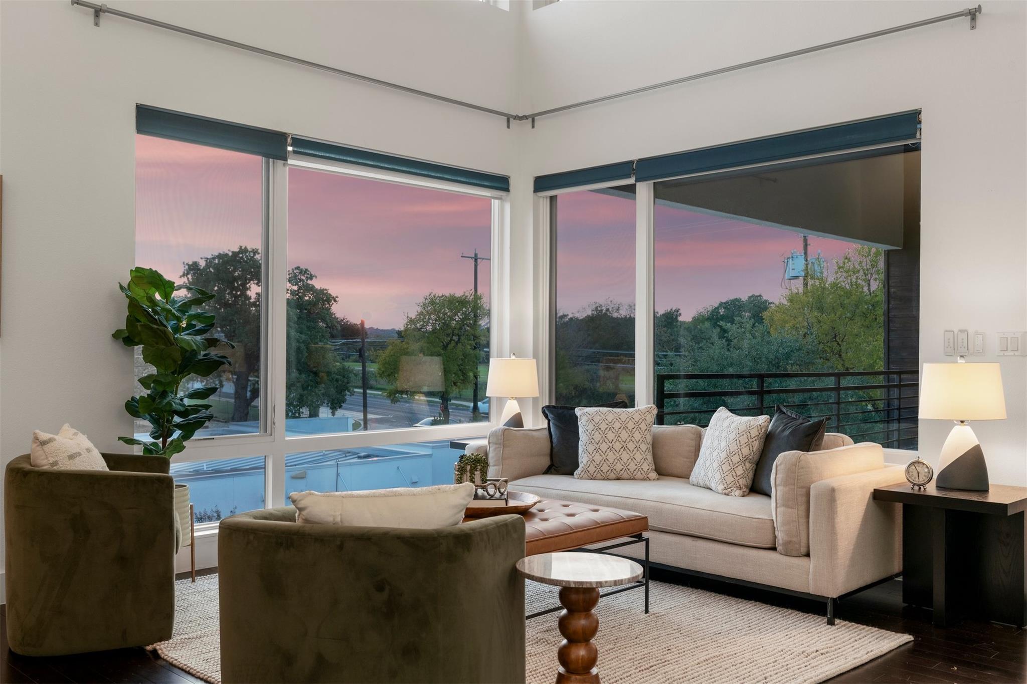 2612 W 12th St # 303, Austin, TX 78703